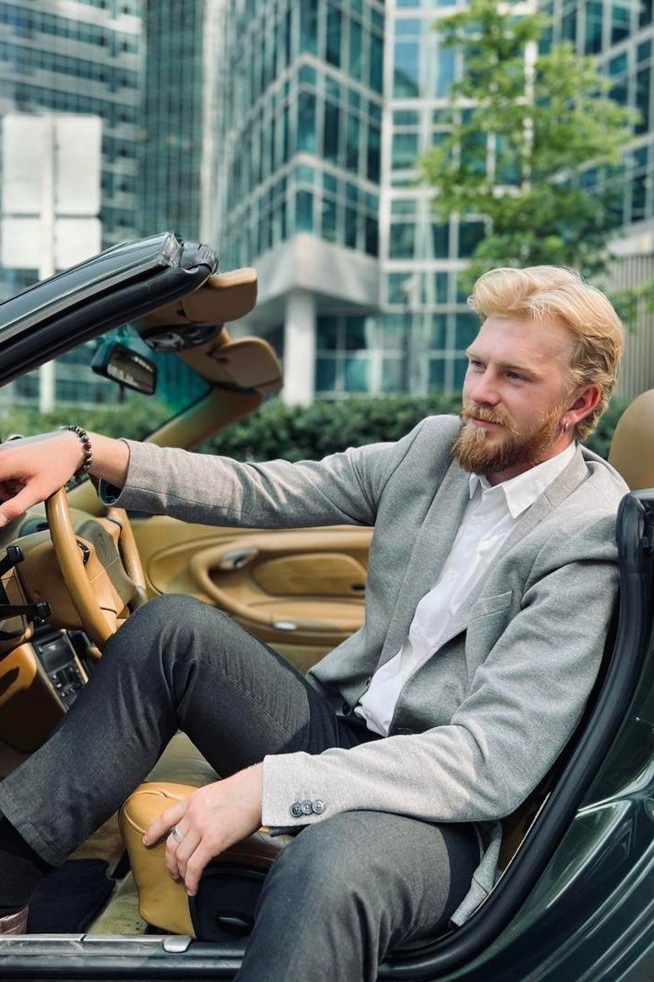 Модель для предметной съемки Илья Г. Москва | Sale Easy