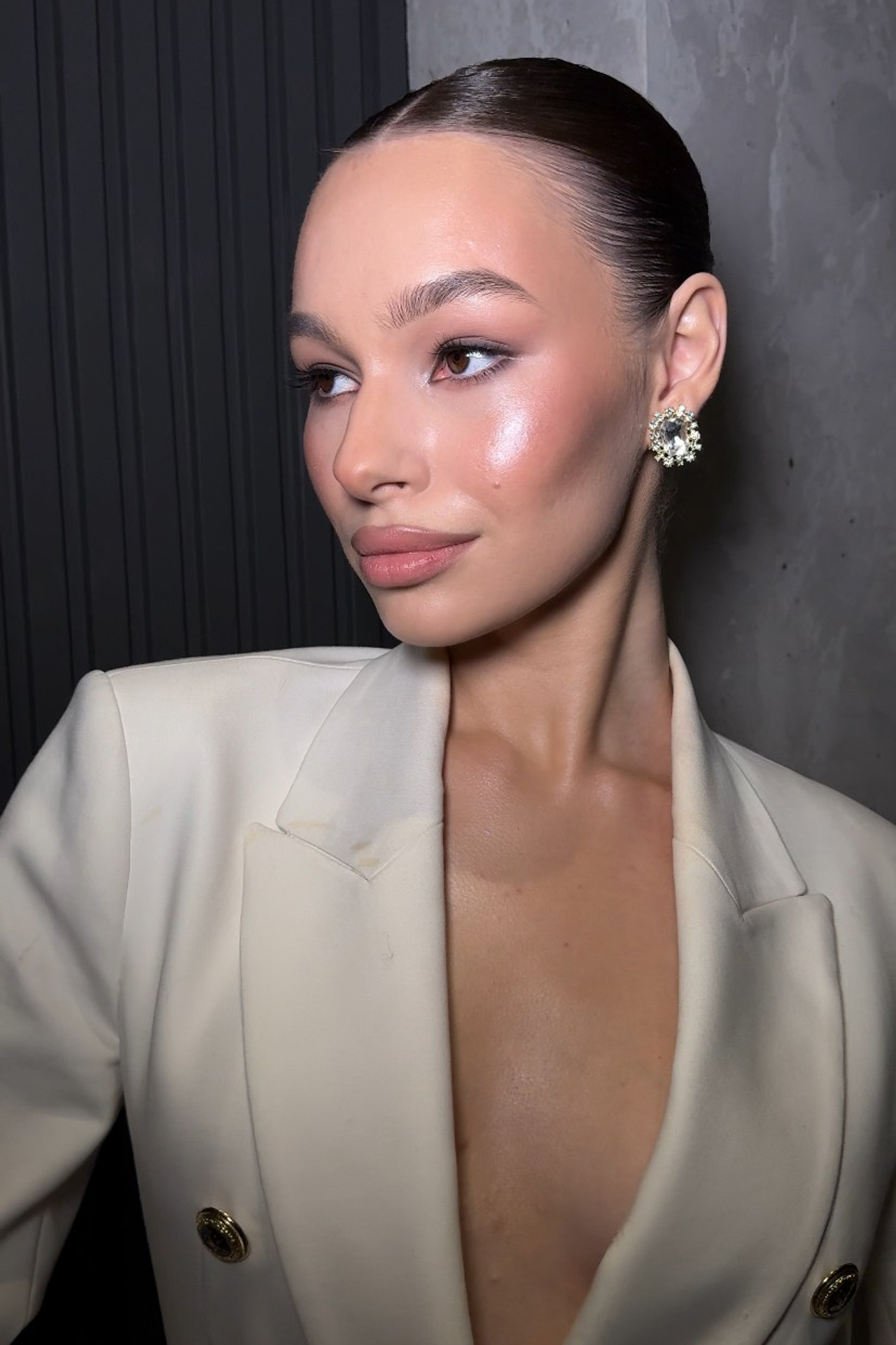 Модель для предметной съемки Анастасия Ж. С.-Пб| Sale Easy