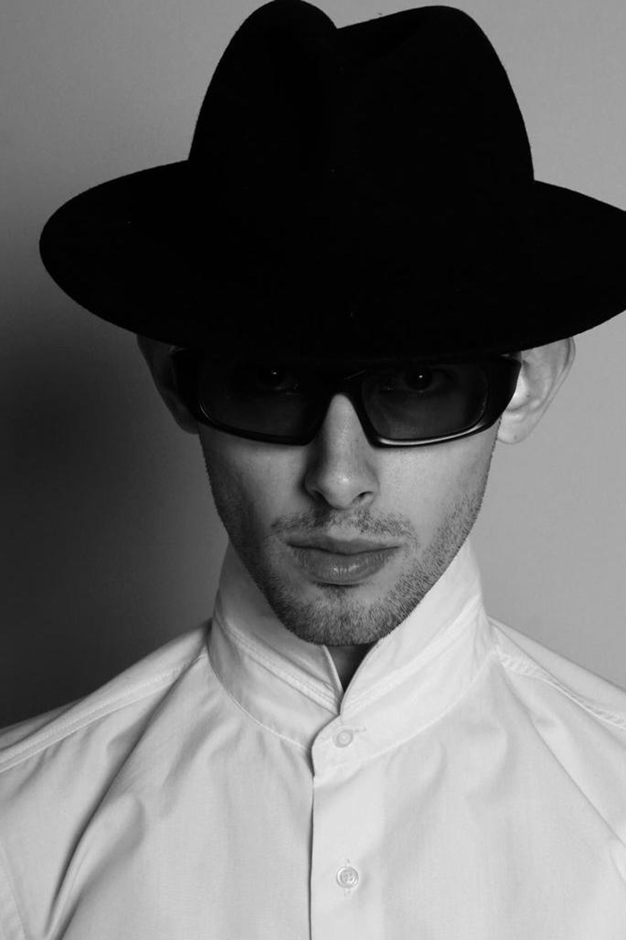 Модель для съемки для интернет магазинов Вадим Москва | Sale Easy