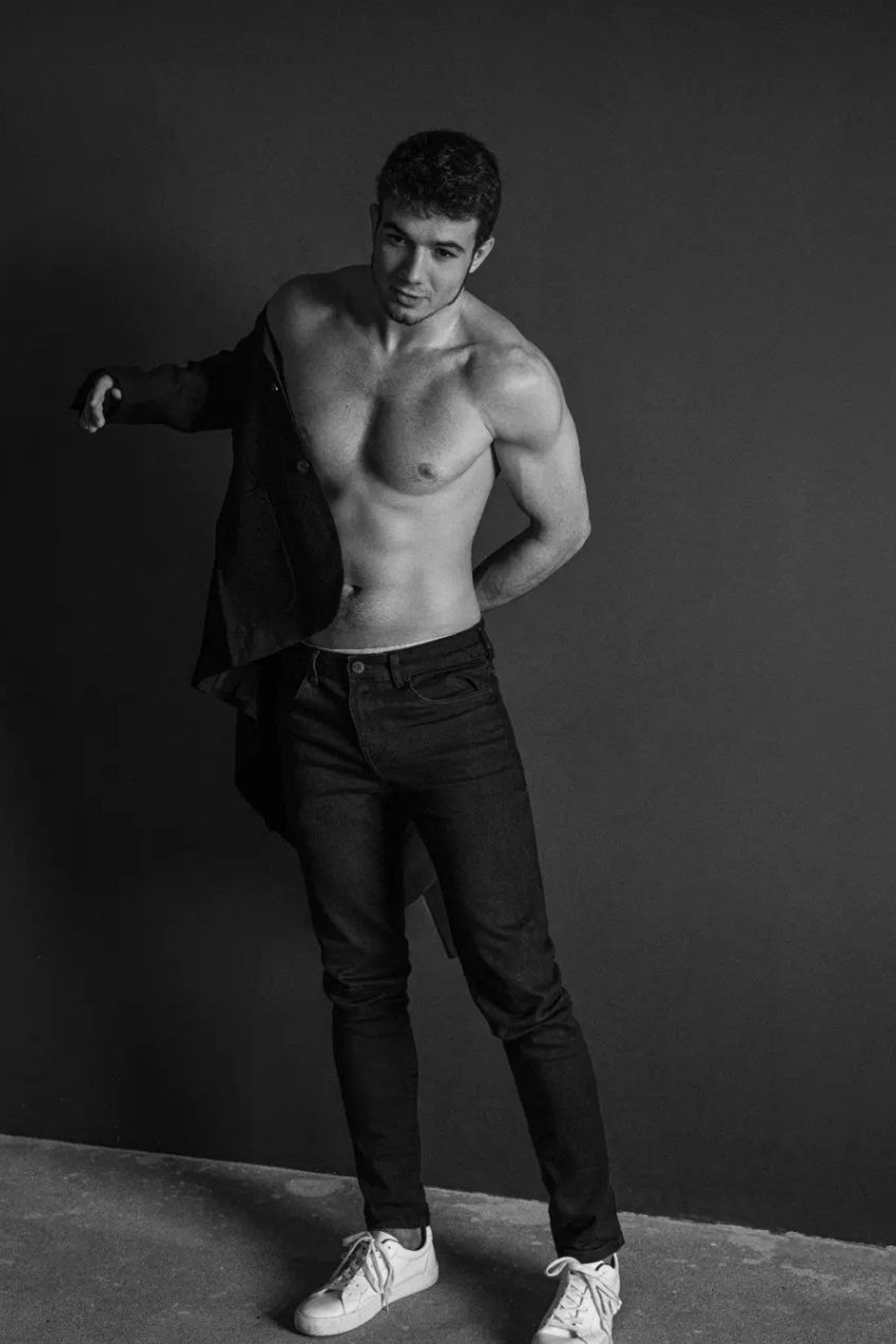 Модель для съемки на маркетплейсы Адель Б Казань| Sale Easy