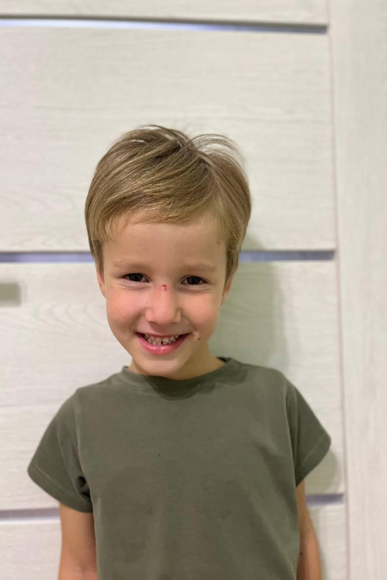 Модель мальчик для съемки на маркетплейсы Егор Д.Н.Новгород |Sale Easy