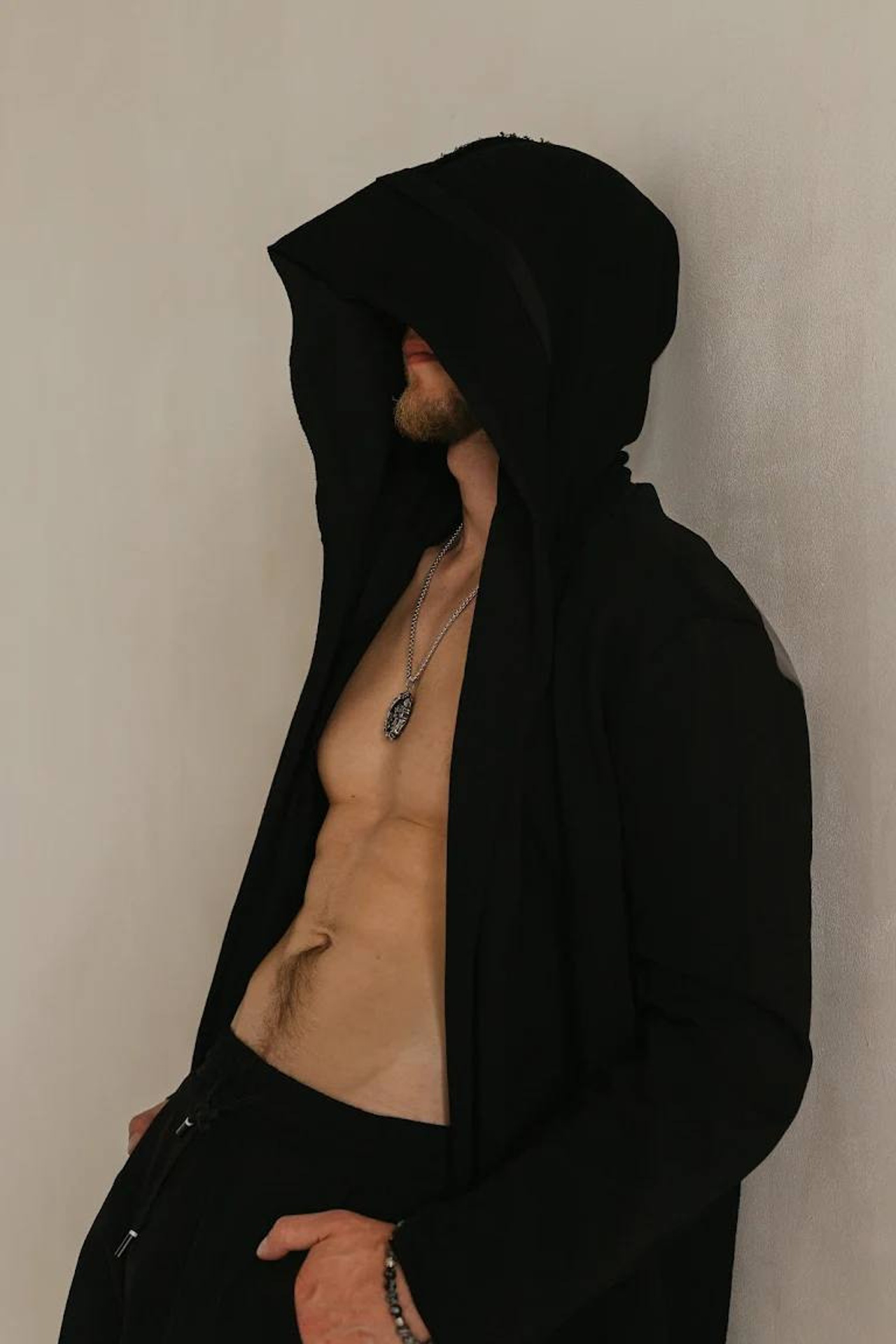 Модель для предметной съемки Алексей А Н.Новгород | Sale Easy