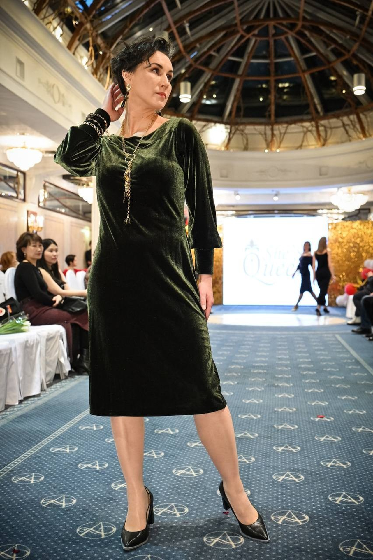 Модель для предметной съемки Ирина В С-Петербург | Sale Easy