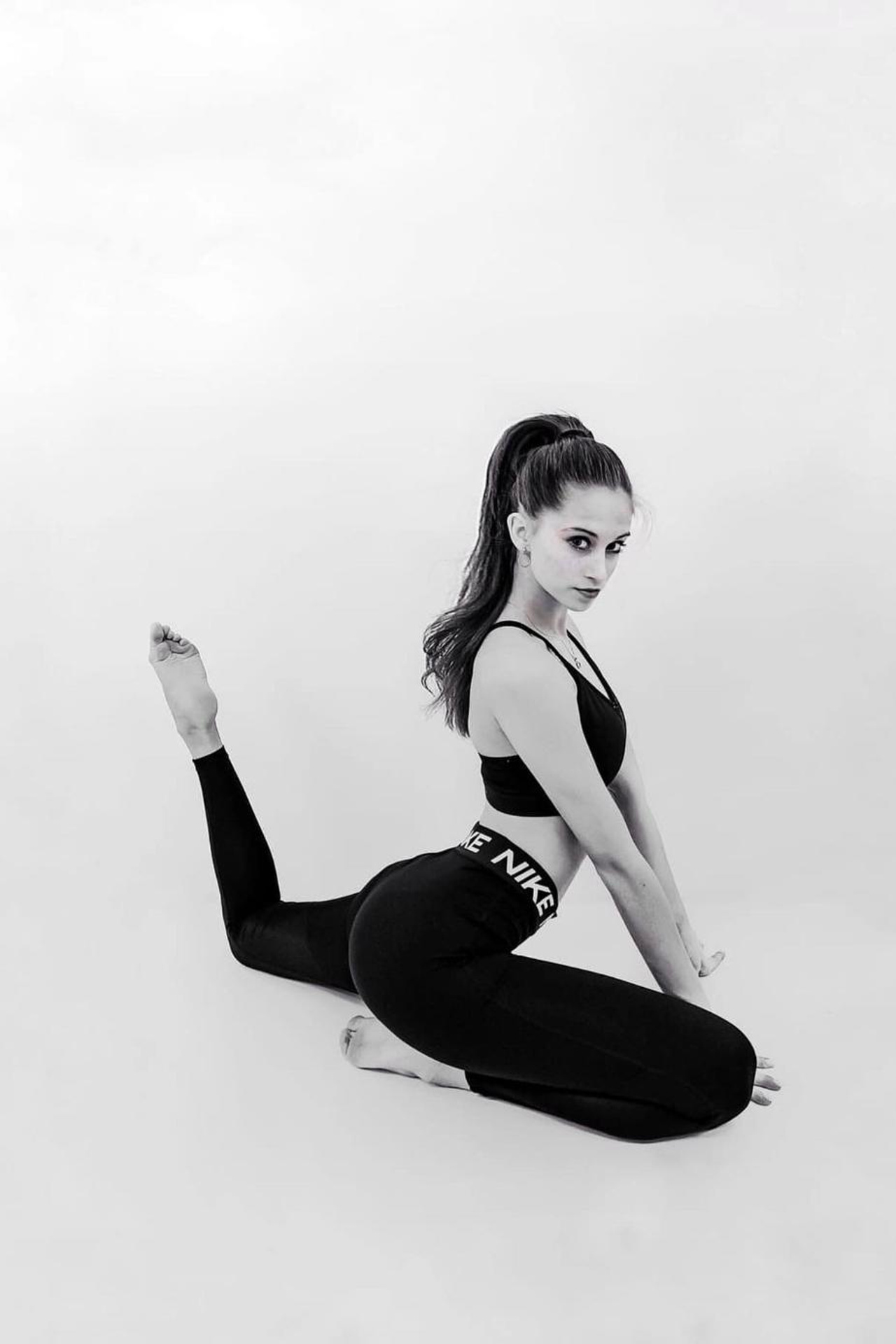 Модель для предметной съемки Карина В Н.Новгород | Sale Easy