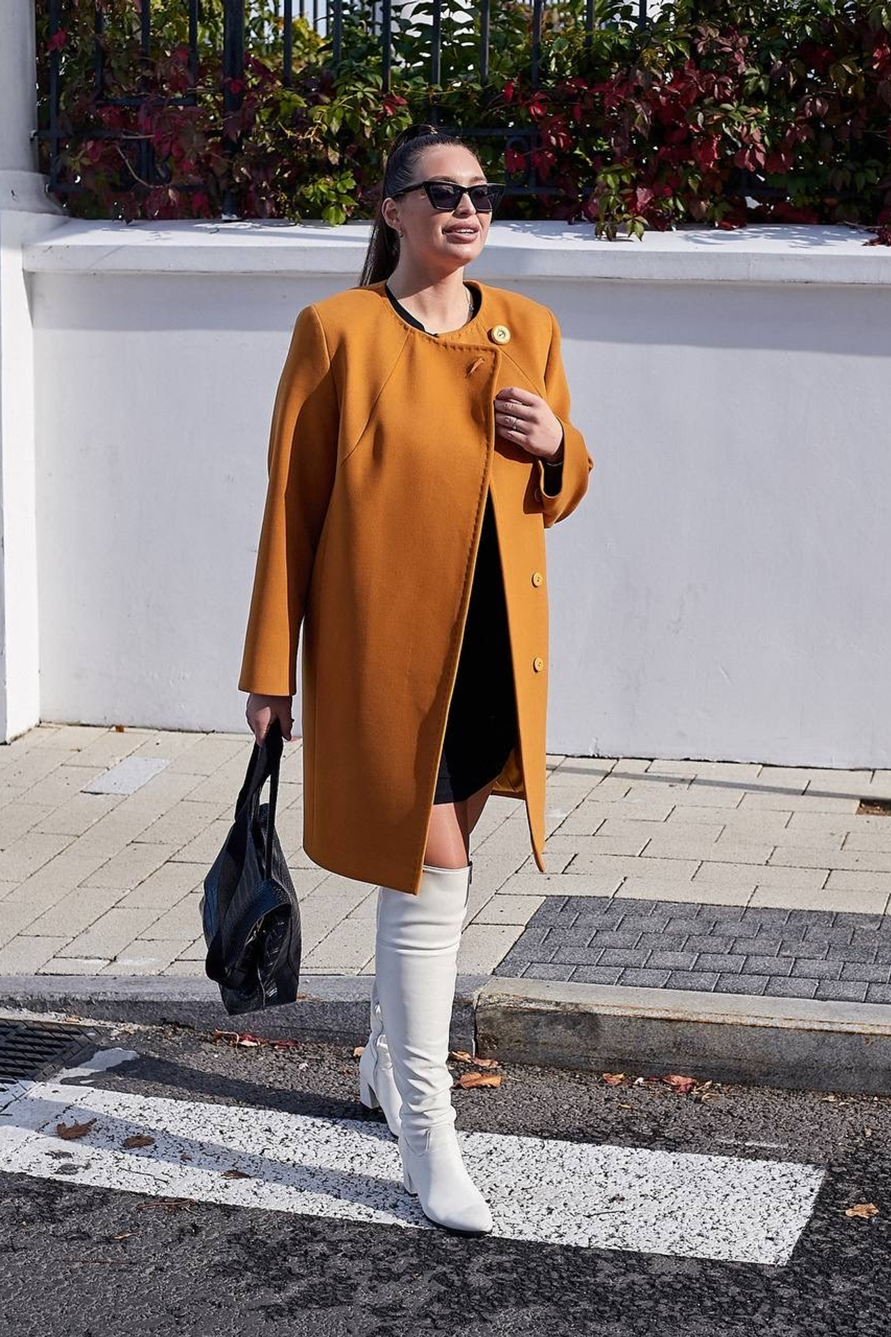 Модель plus size для предметной съемки Виктория БН.Новгород| Sale Easy