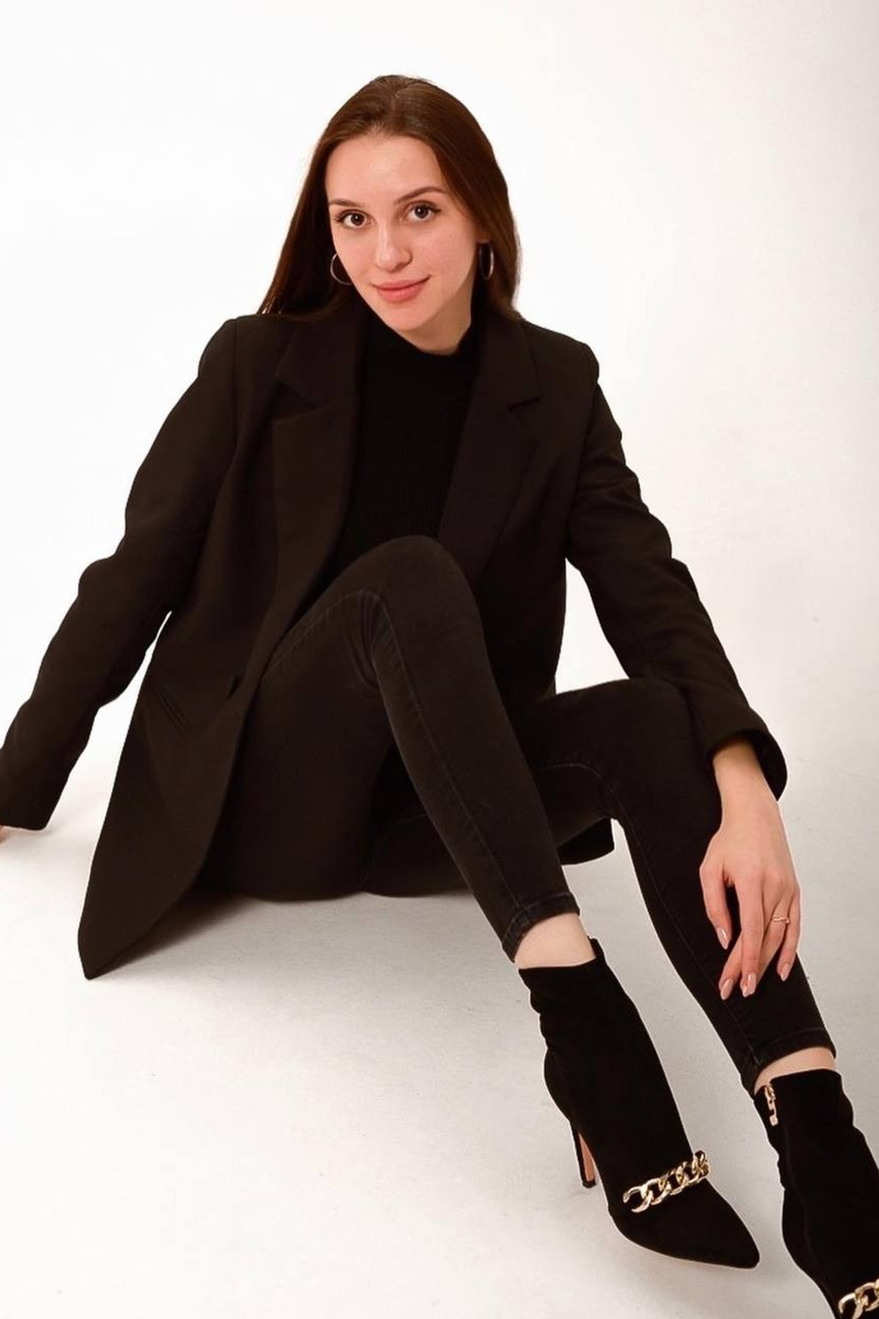 Модель для предметной съемки Юлия А. Н.Новгород| Sale Easy