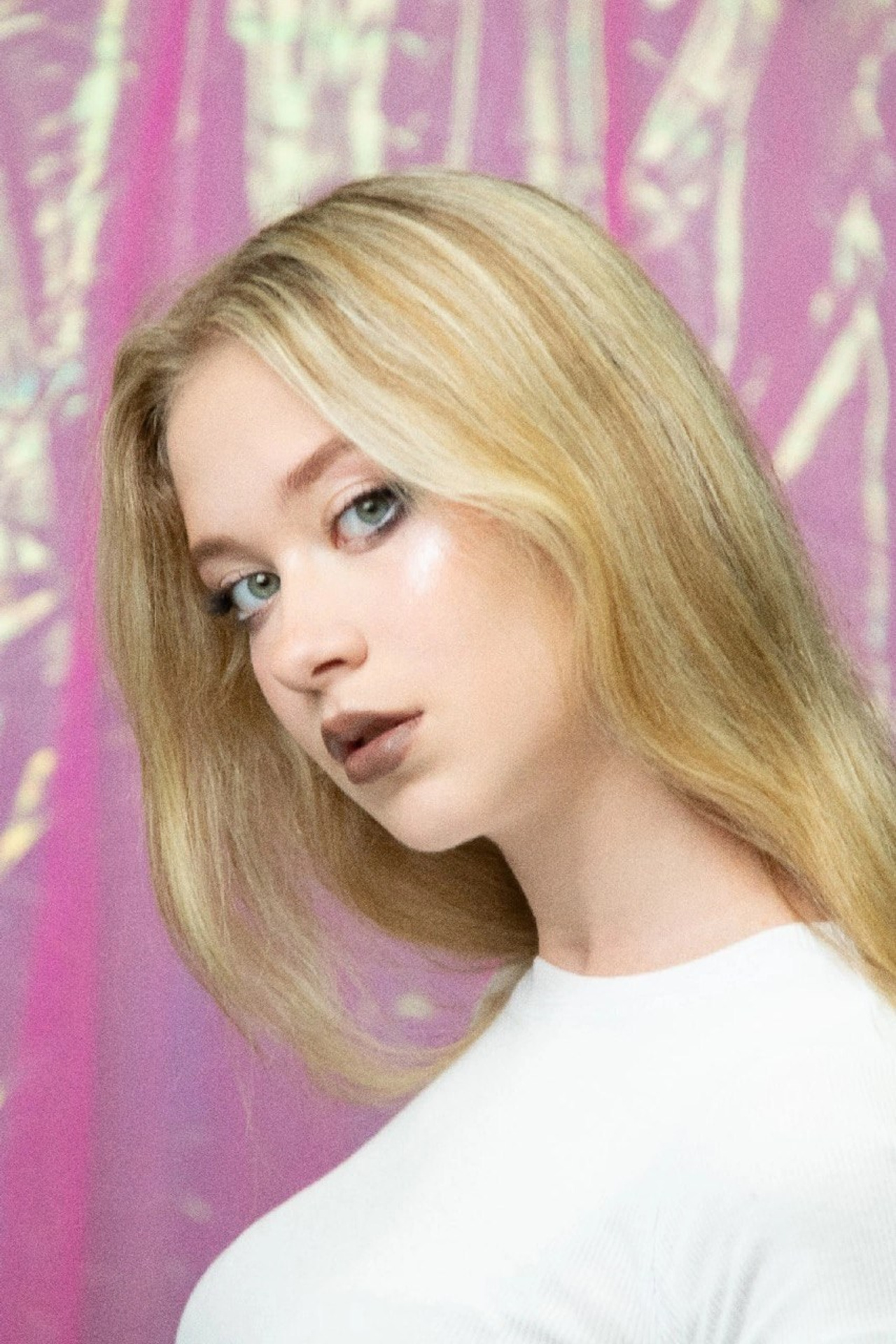 Модель для предметной съемки Марина id 16054 Казань| Sale Easy