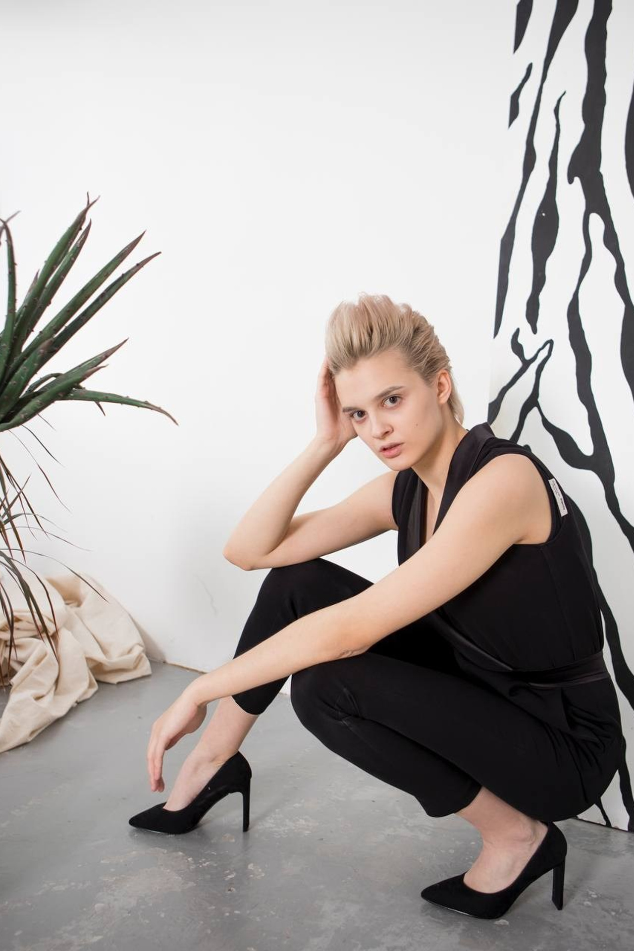 Модель Карина Е. для предметной съемки Казань| Sale Easy