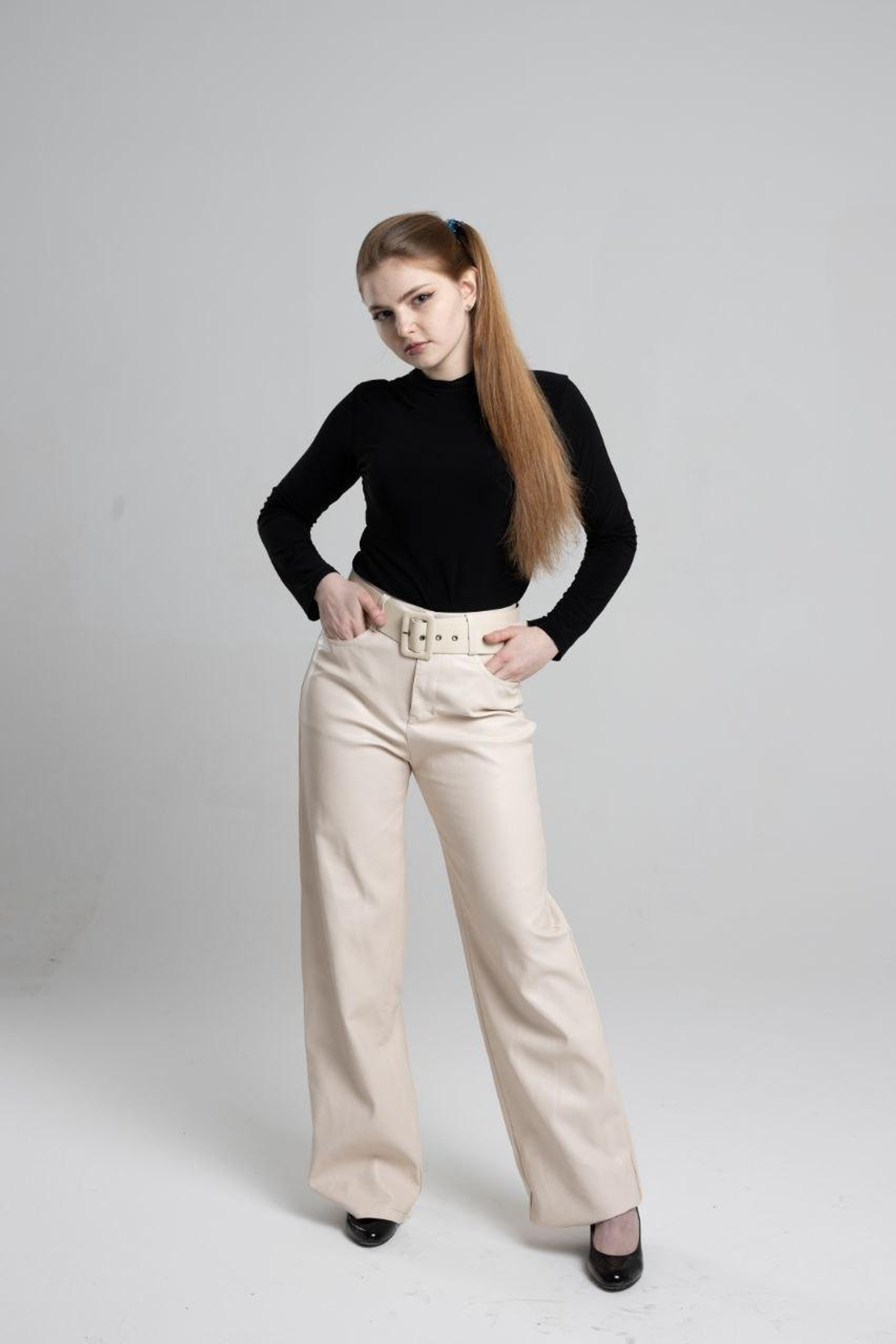 Модель для предметной съемки Зарина Москва| Sale Easy