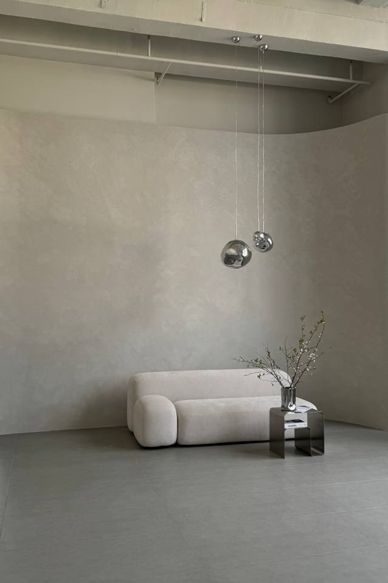 Visual Studio — Зал SEREBRO для предметной съемки Москва|Sale Easy