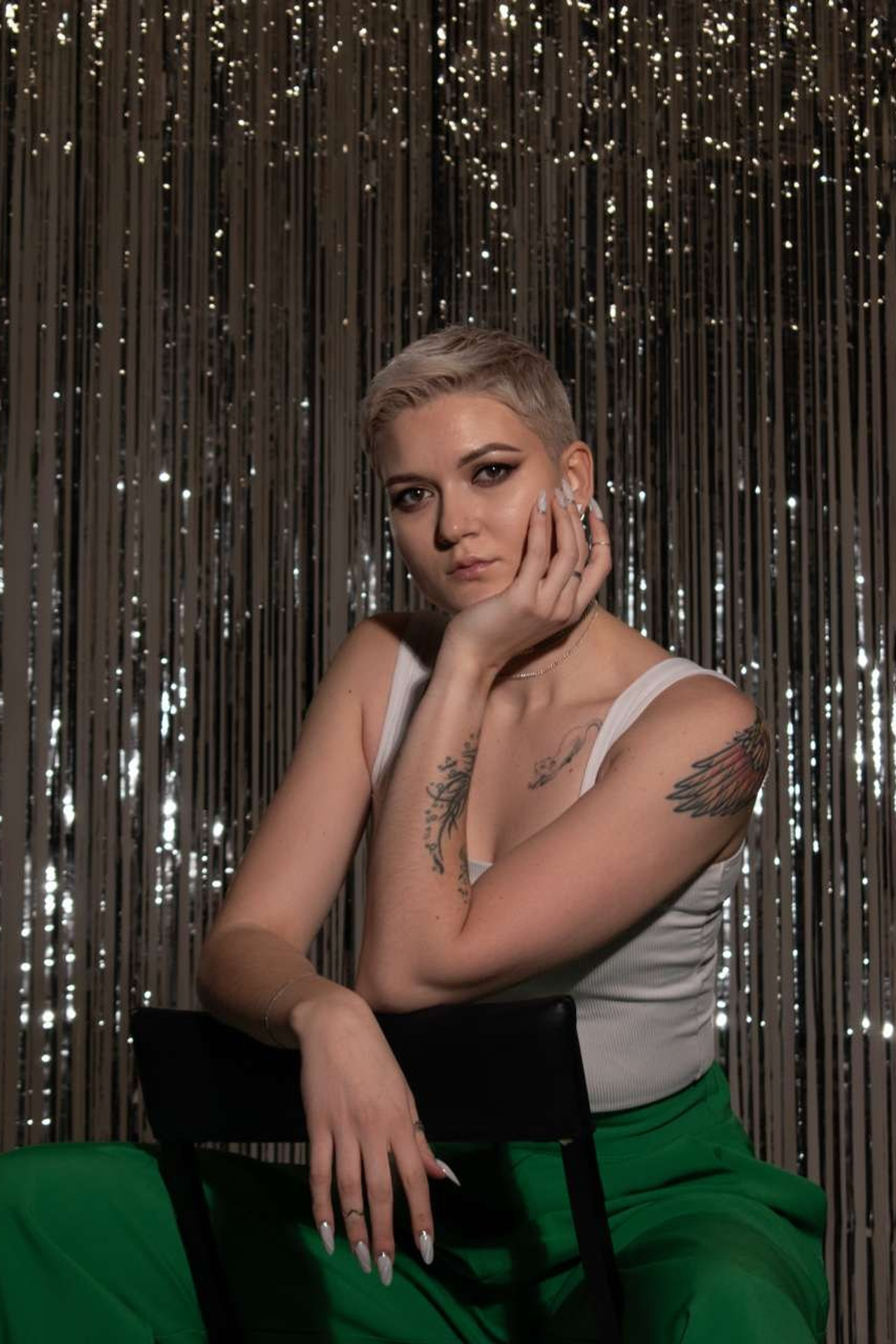 Модель для предметной съемки Виктория К. Красноярск| Sale Easy