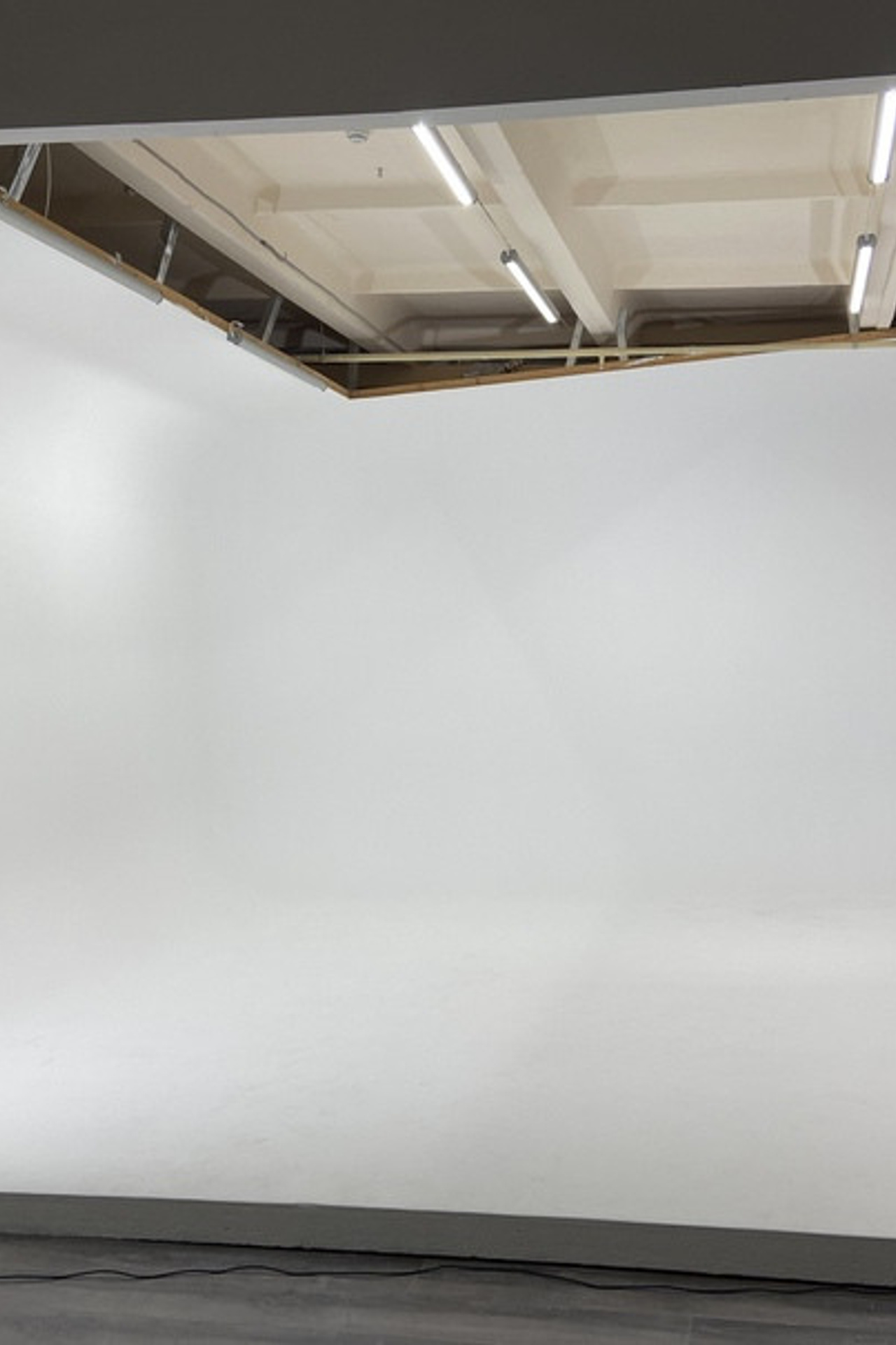 Студия Фокус Зал с циклорамой для предметной съемки Казань|Sale Easy