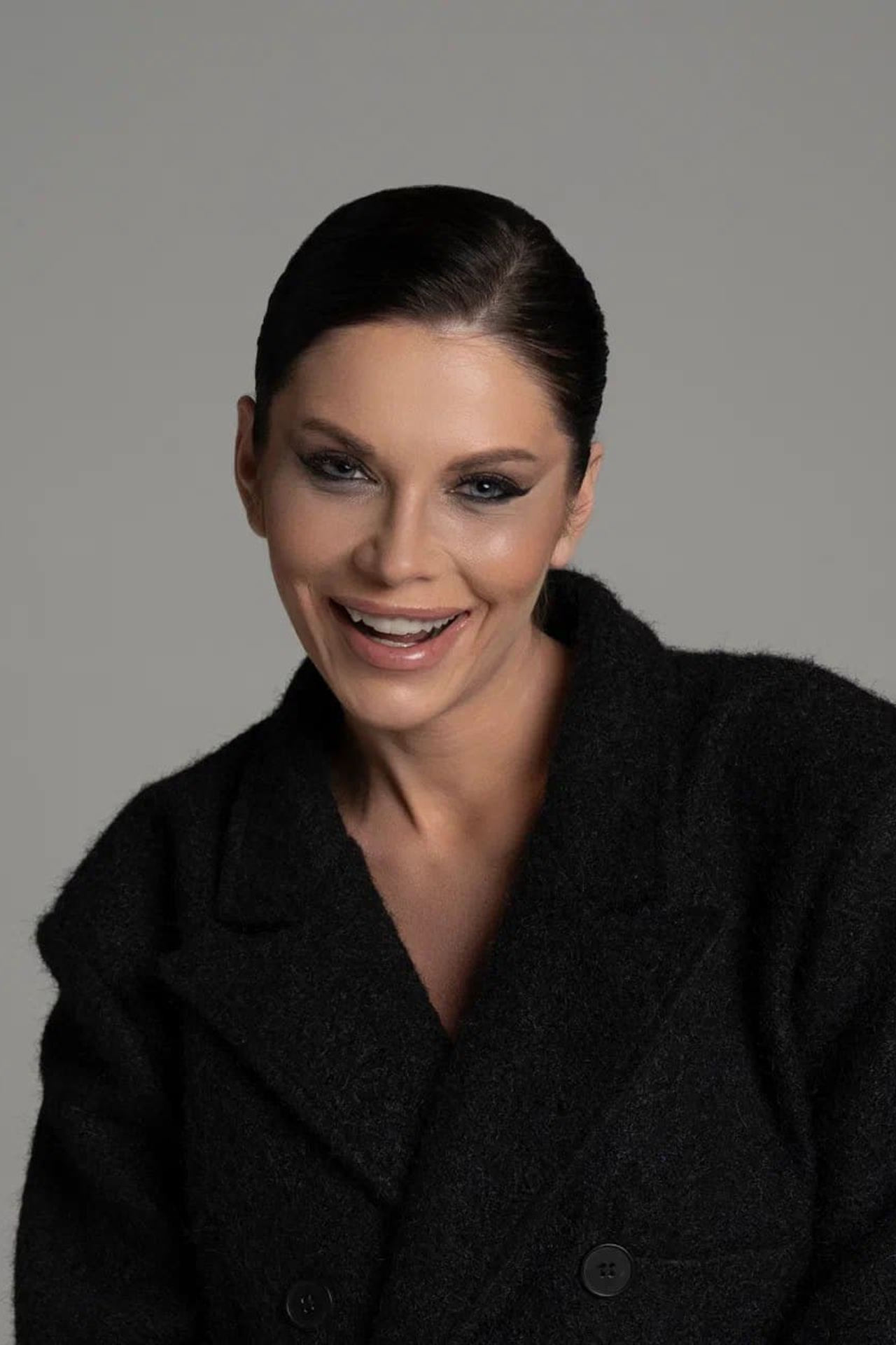 Модель для предметной съемки Оксана 10 260 Москва| Sale Easy