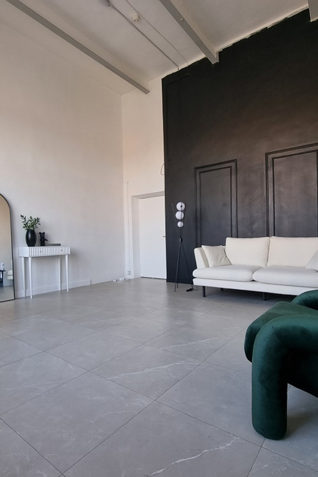 Студия для предметной съемки REPLACE — VOGUE Москва | Sale Easy