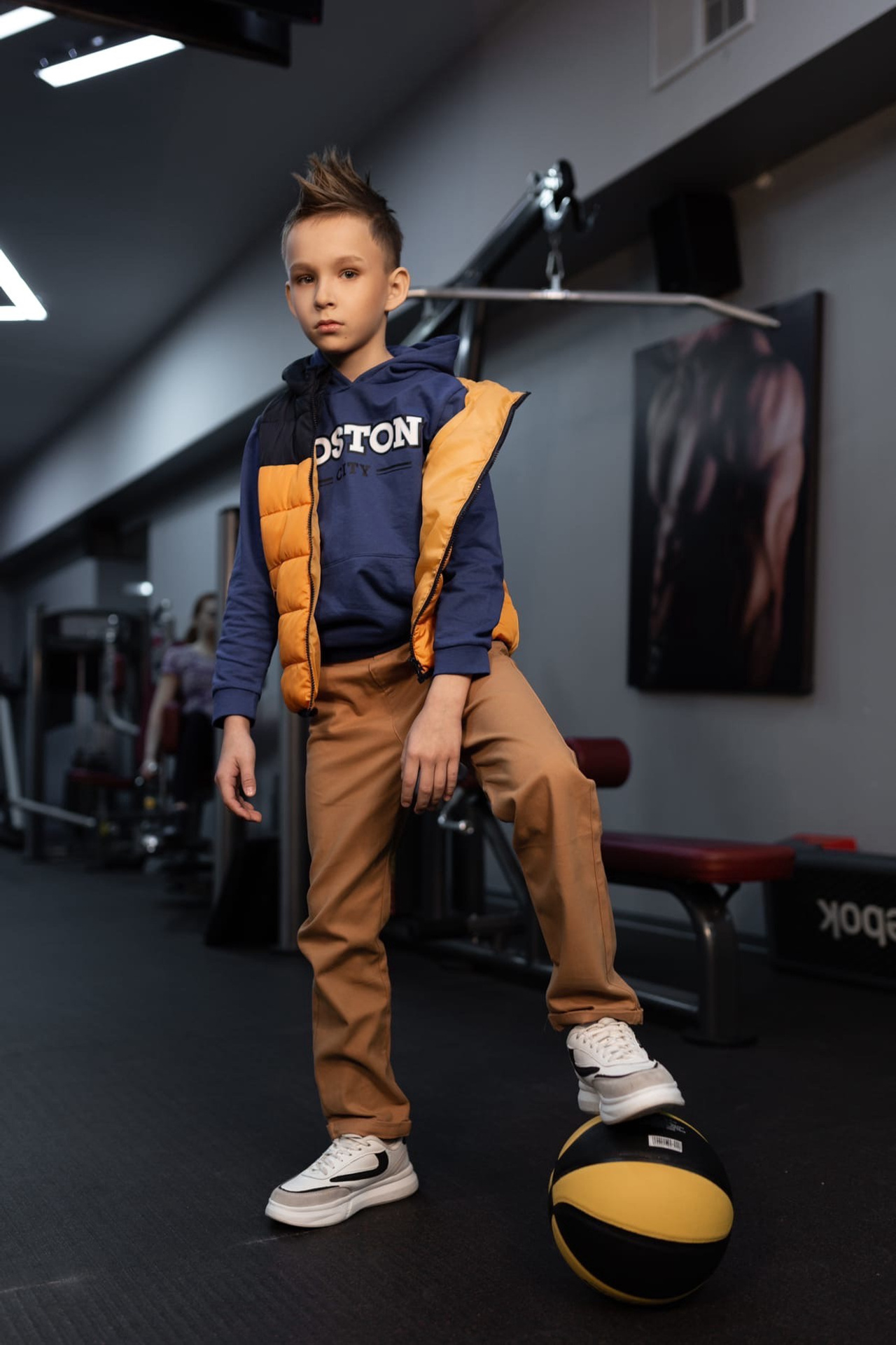 Модель мальчик для предметной съемки Сергей Красноярск| Sale Easy