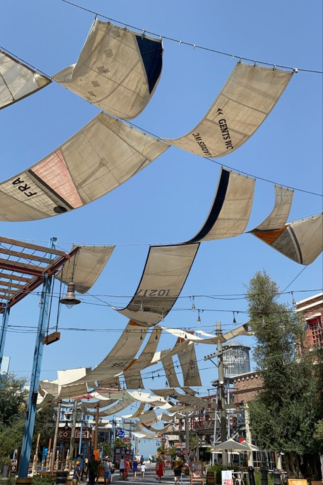 Локация Пляж La Mer для предметной съемки Дубай|Sale Easy