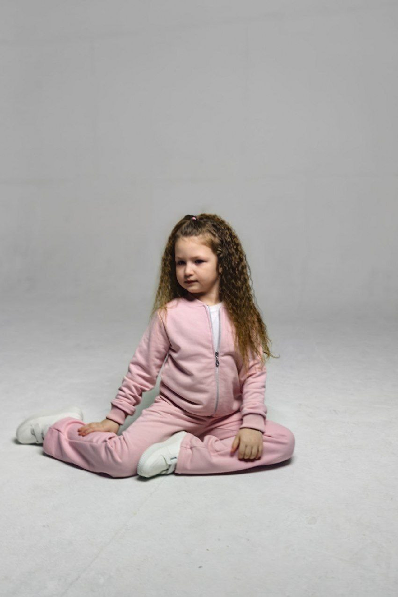 Модель для предметной съемки Агнесса Казань| Sale Easy