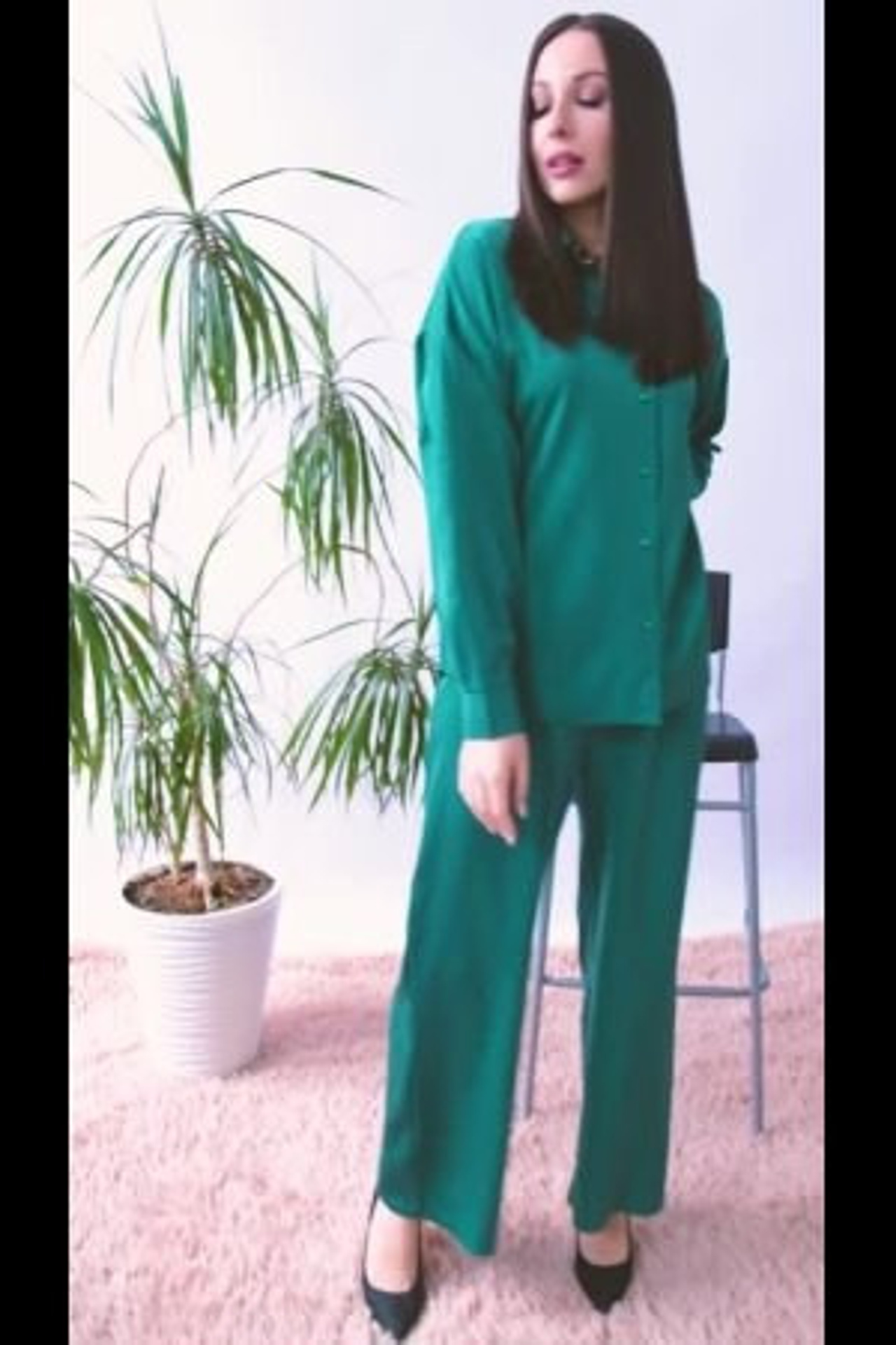 Портфолио видеосъемка одежды для маркетплейсов | Sale Easy