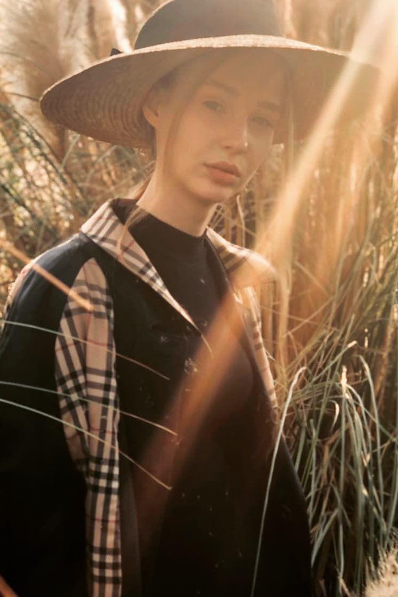 Модель для предметной съемки  Алекс Б Сочи| Sale Easy