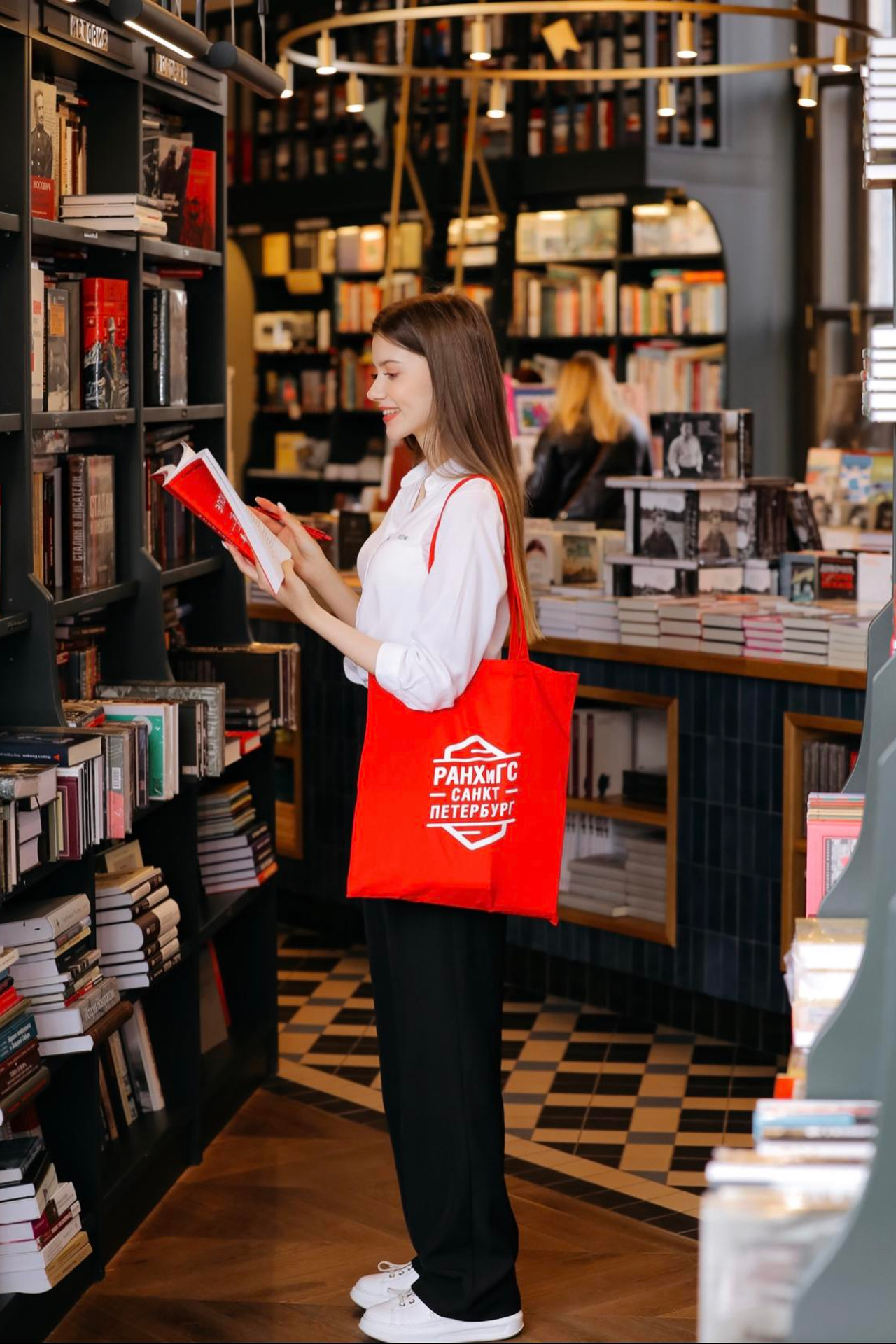 Модель для предметной съемки Кристина К. С-Петербург | Sale Easy