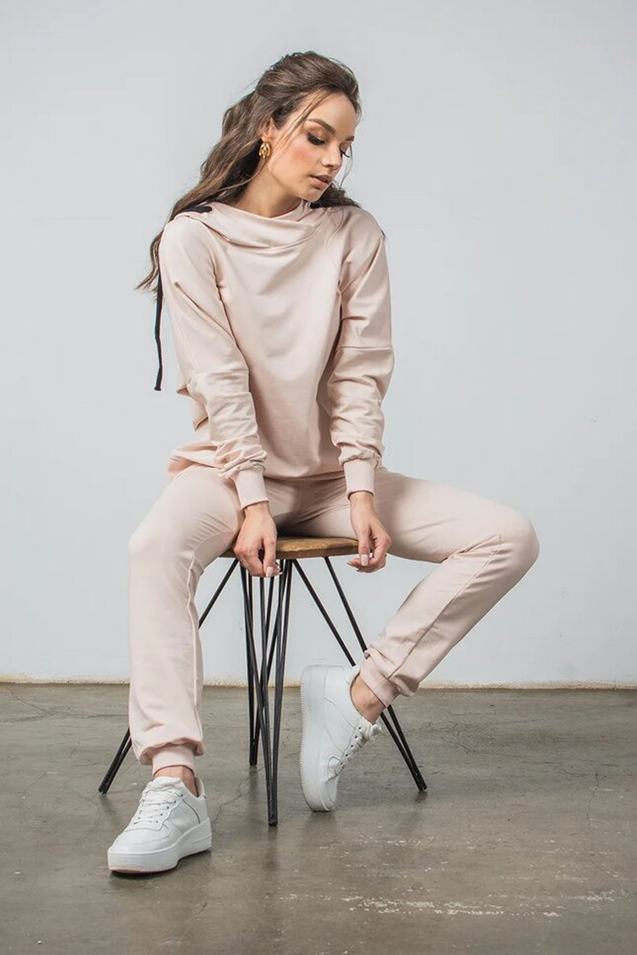 Модель для предметной съемки Дарья К. Москва| Sale Easy