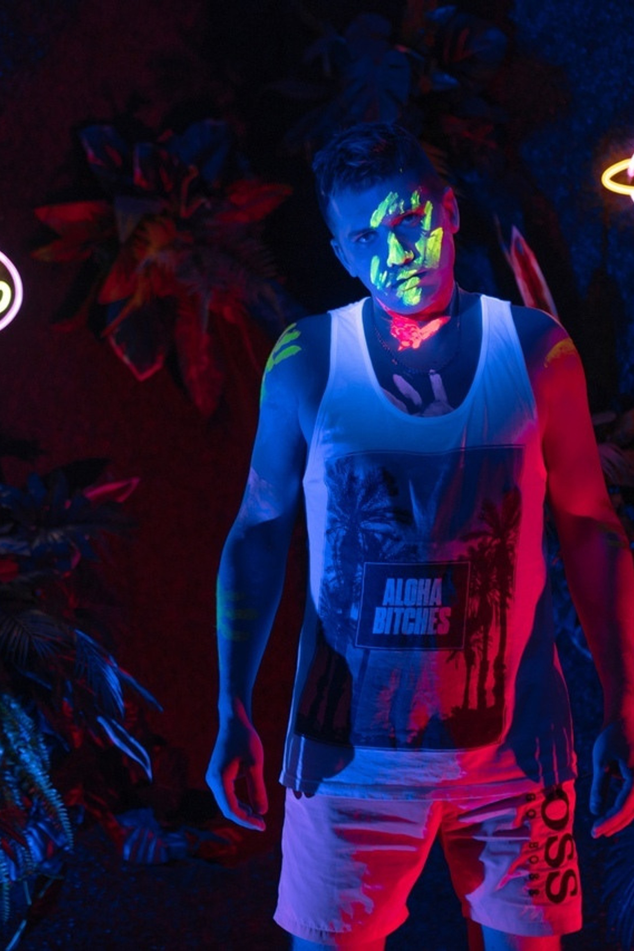 Студия ASAP — локация Тропики для предм. съемки С.-Пб|Sale Easy