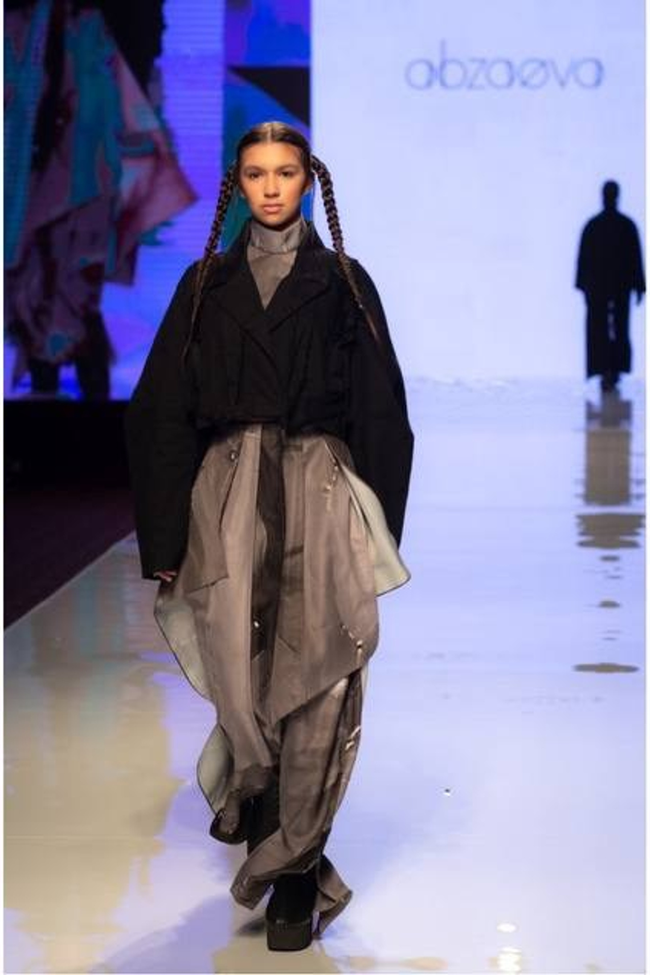 Модель для предметной съемки Джамиля Казань| Sale Easy