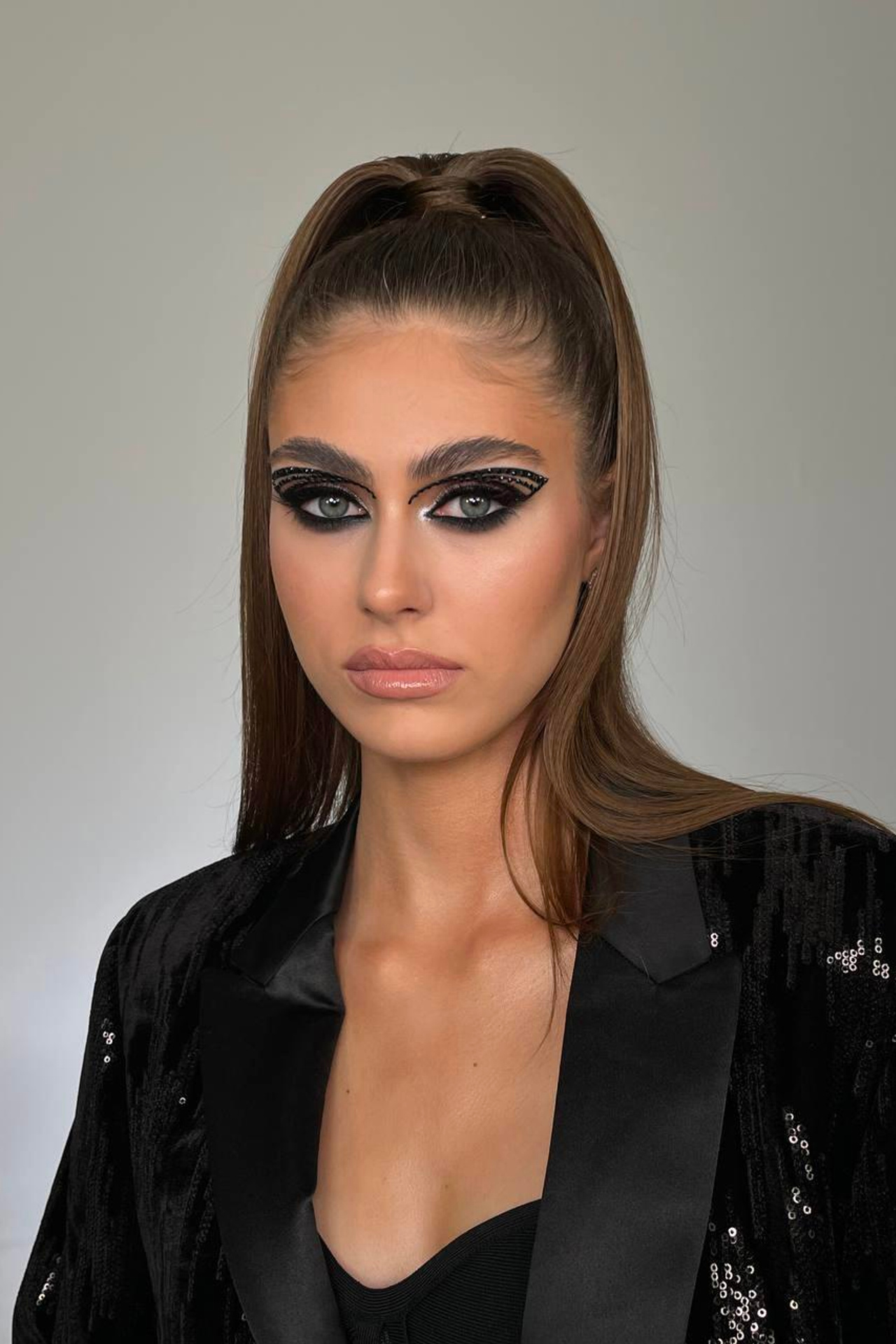 Модель для предметной съемки Полина Г. Москва| Sale Easy