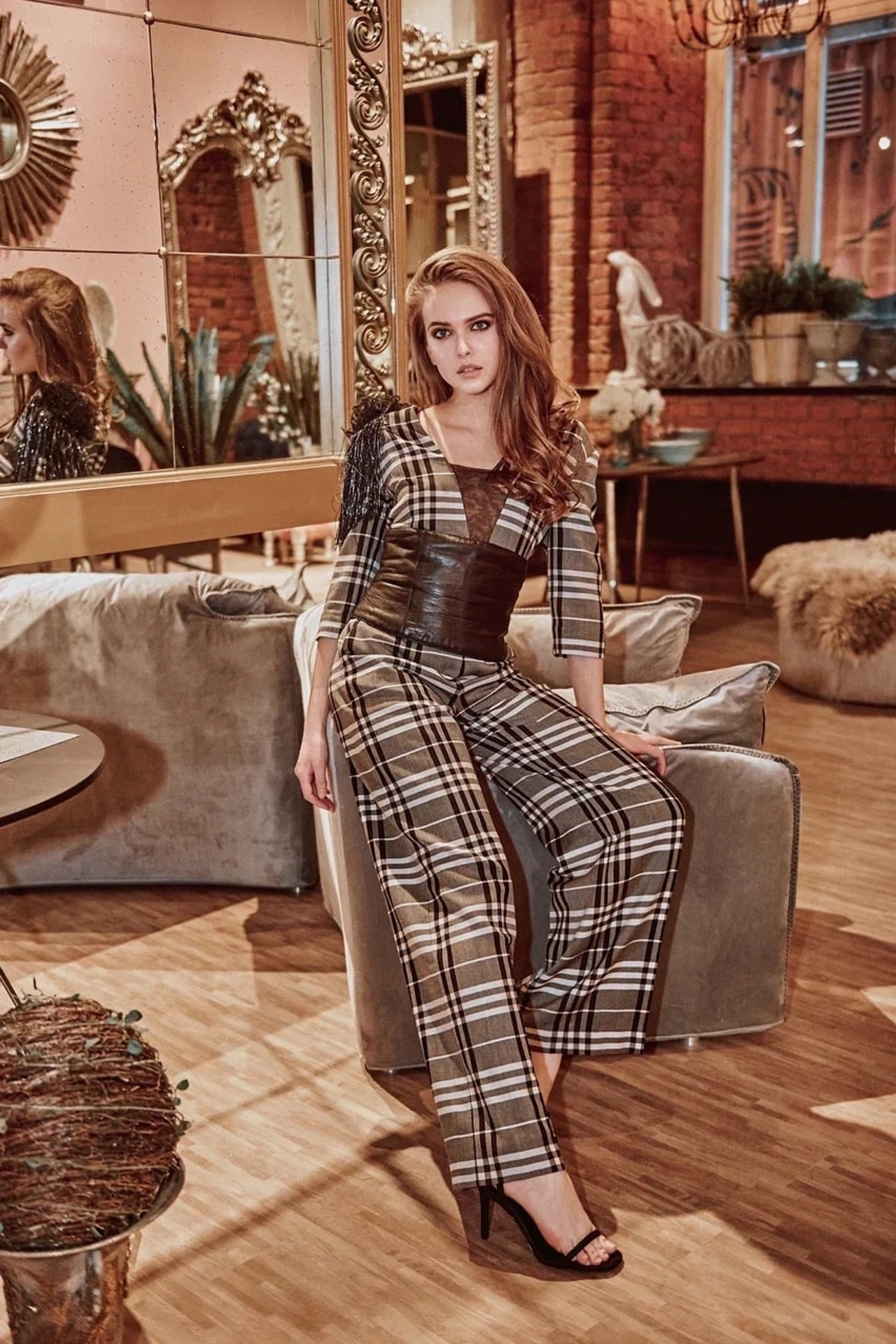 Модель для предметной съемки Стася Москва| Sale Easy