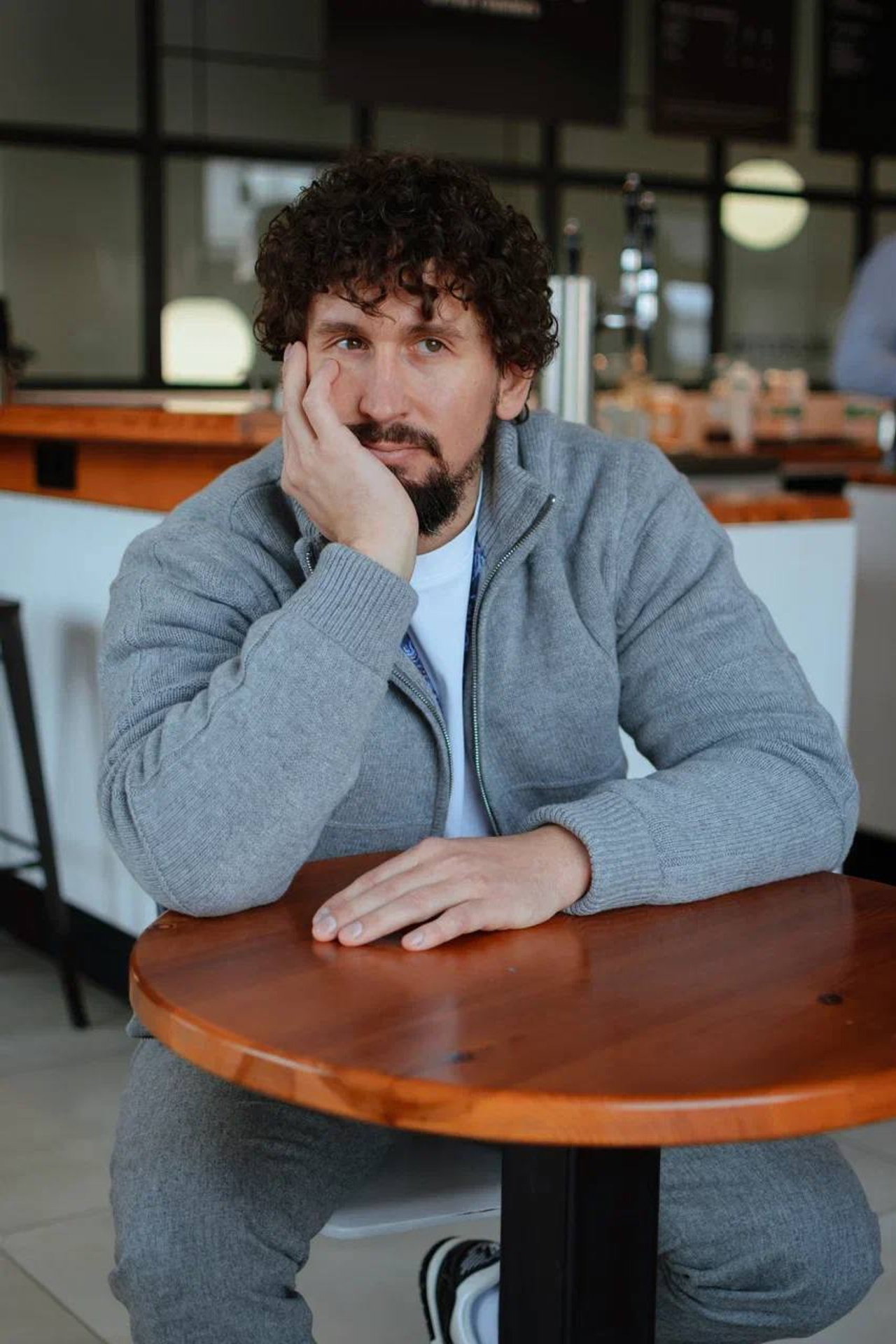 Модель для съемки для интернет магазинов Павел Москва | Sale Easy