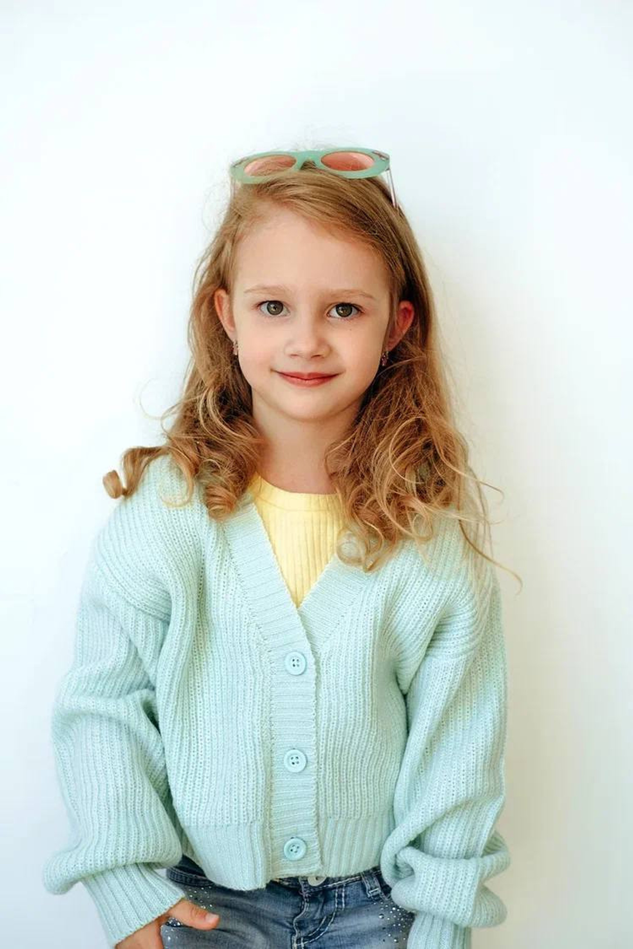 Модели дети для предметной съемки Василиса Москва | Sale Easy