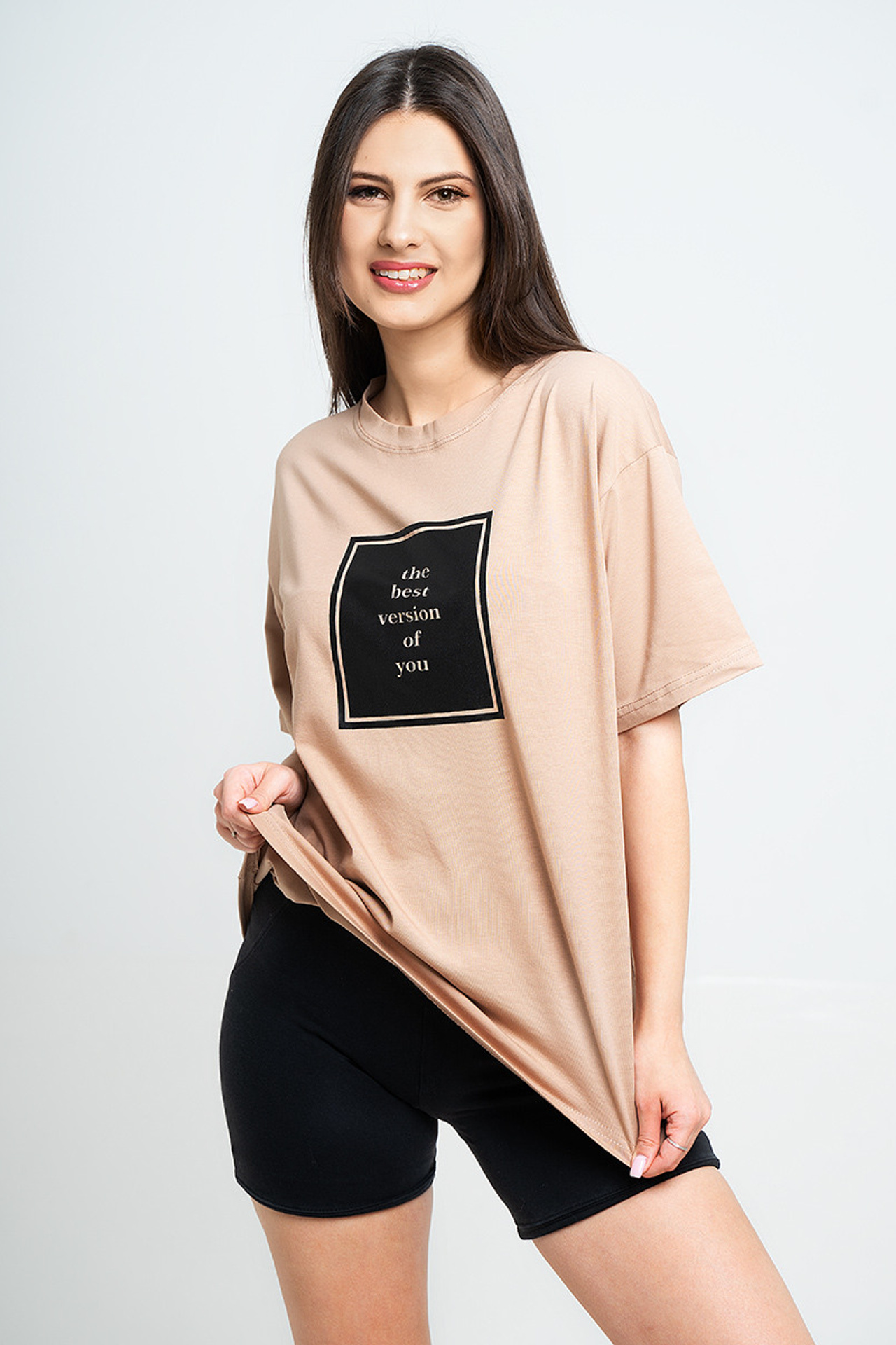 Портфолио. Фото женской одежды для маркетплейсов | Sale Easy