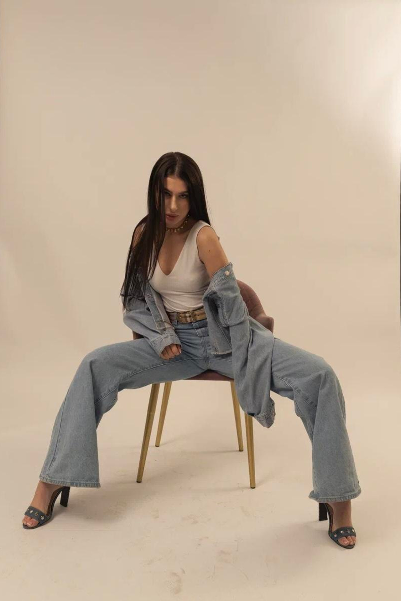 Модель для предметной съемки Елена 1-3 Н.Новгород | Sale Easy