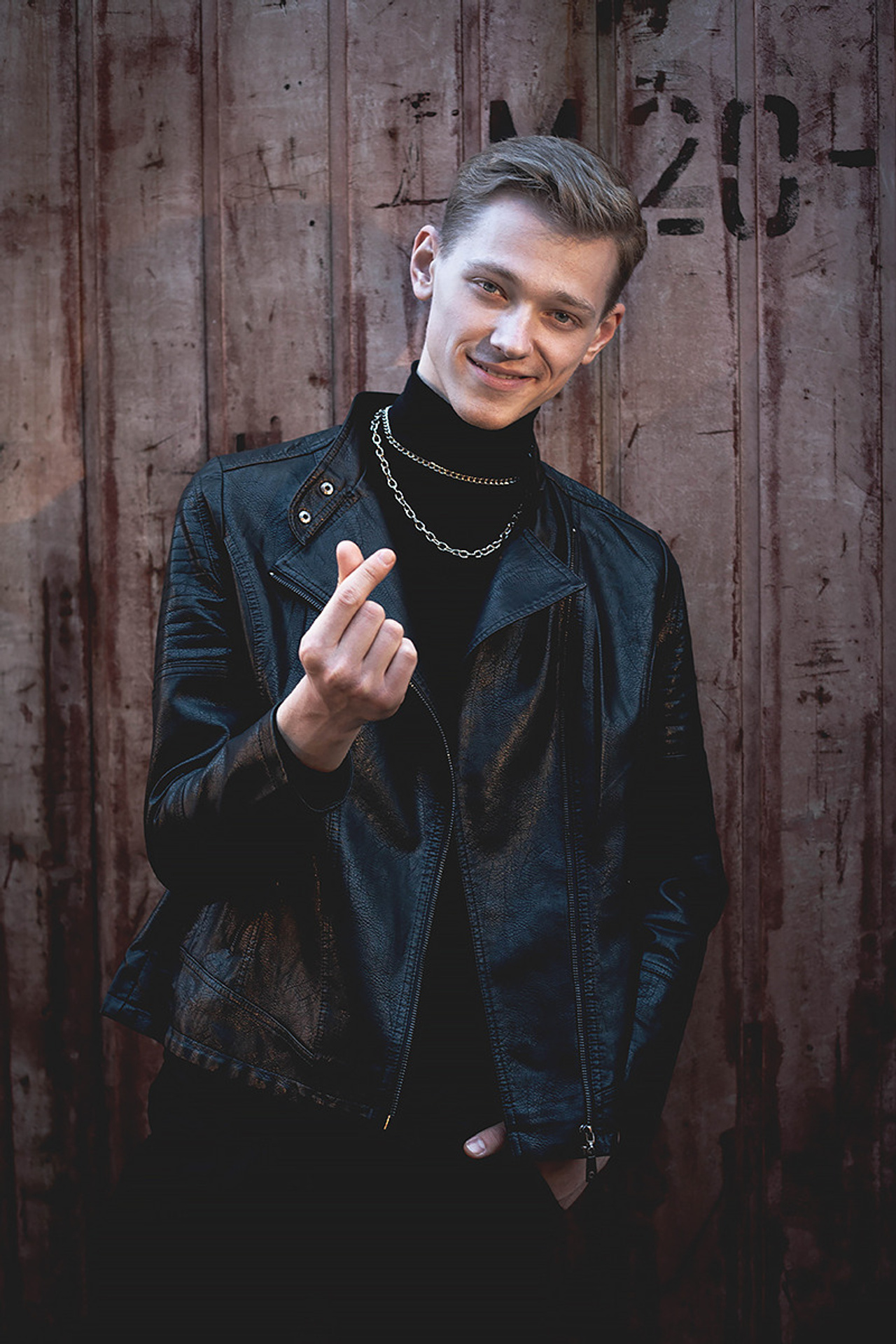 Модель для предметной съемки Павел А. С-Петербург | Sale Easy