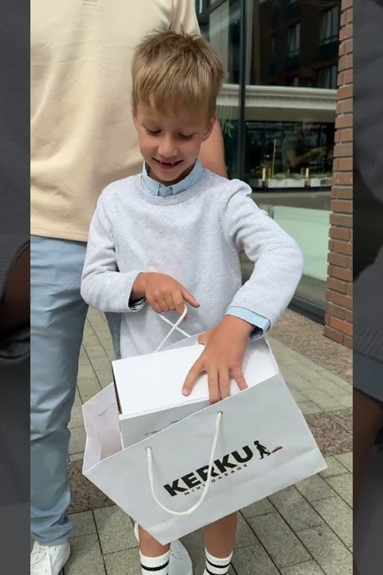 Портфолио видеосъемки товаров для детей для маркетплейсов | Sale Easy