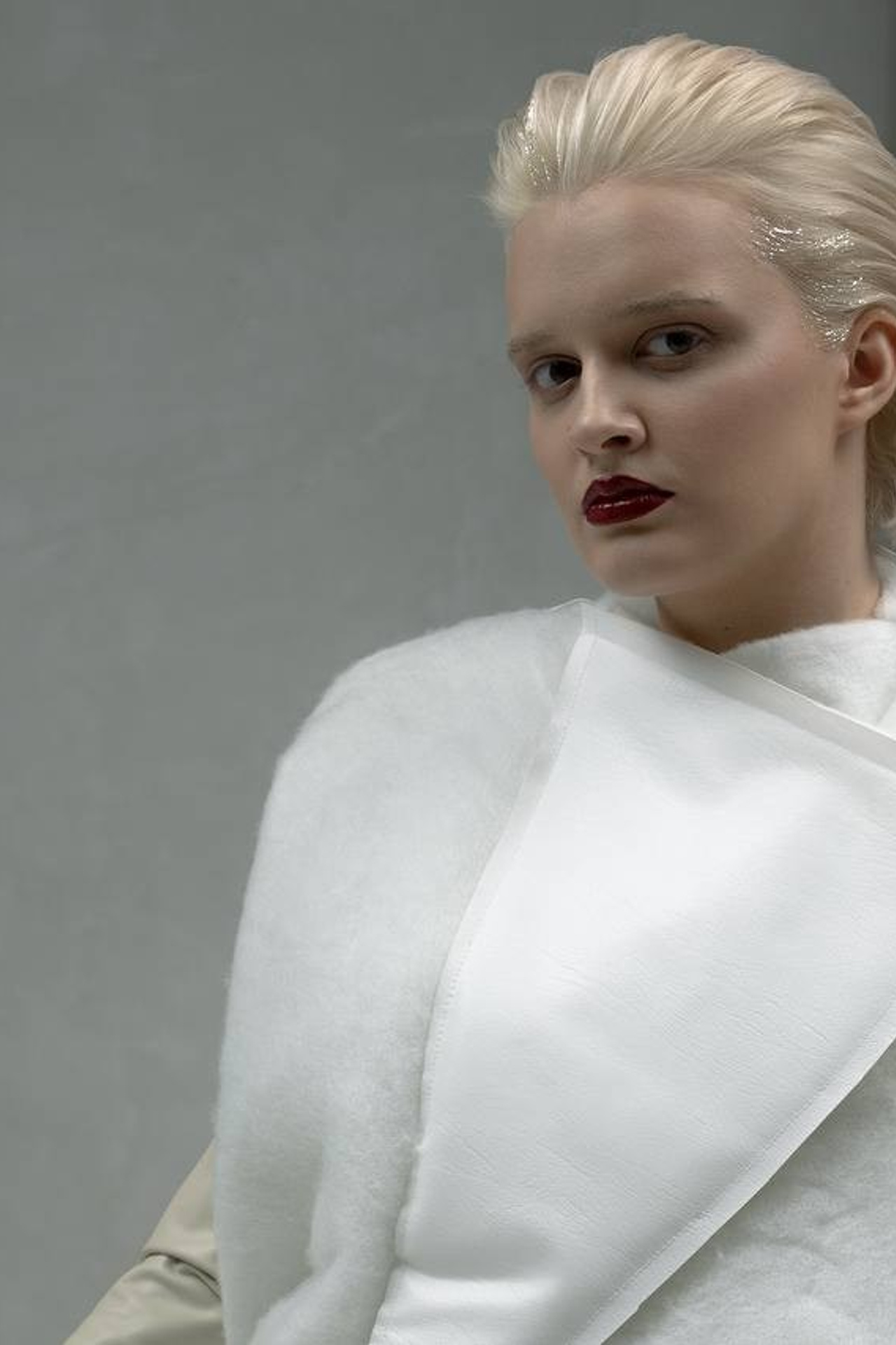 Модель Карина Е. для предметной съемки Казань| Sale Easy