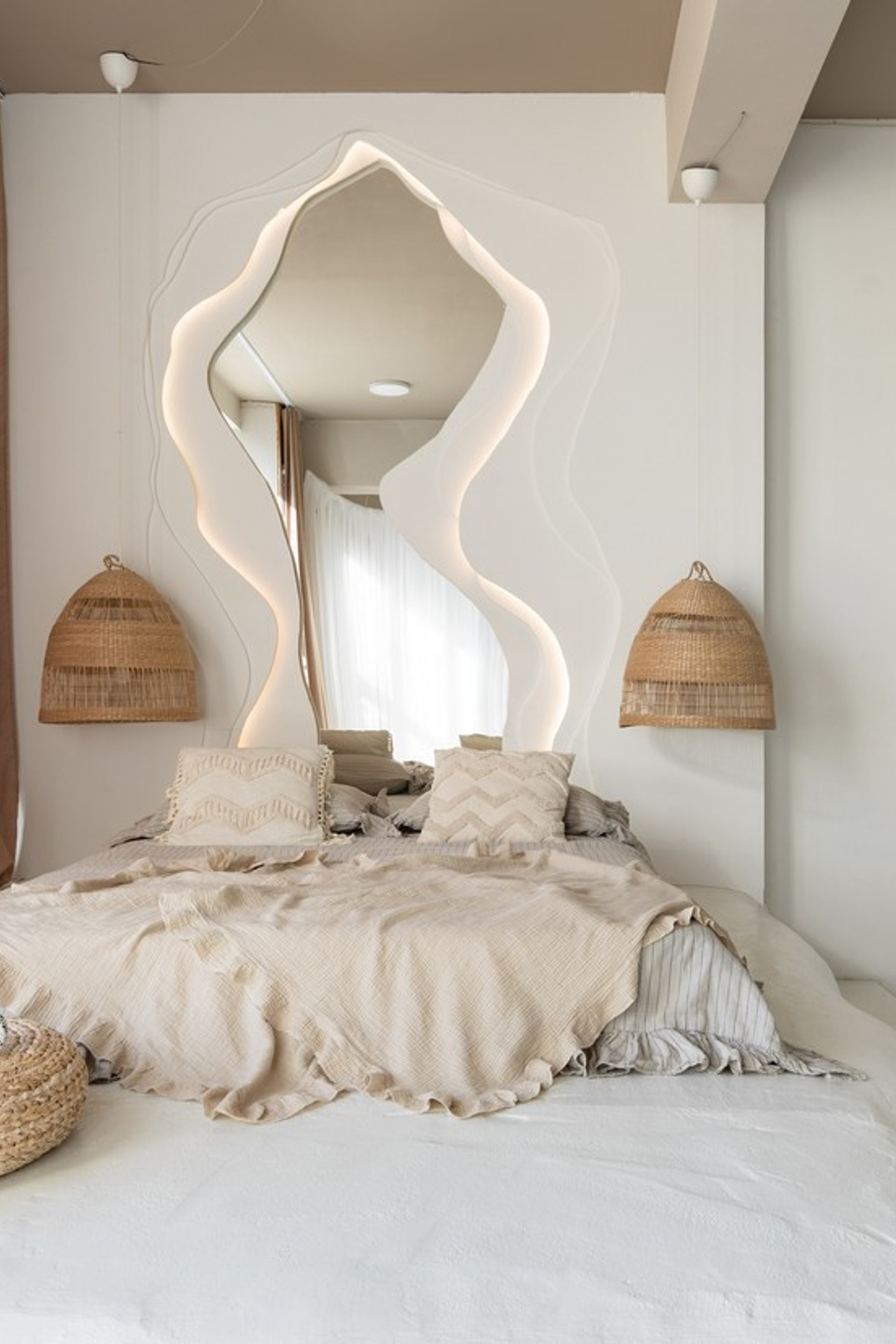 Студия DAILY STUDIO — зал Shanti для предм. съемки С.-Пб|Sale Easy