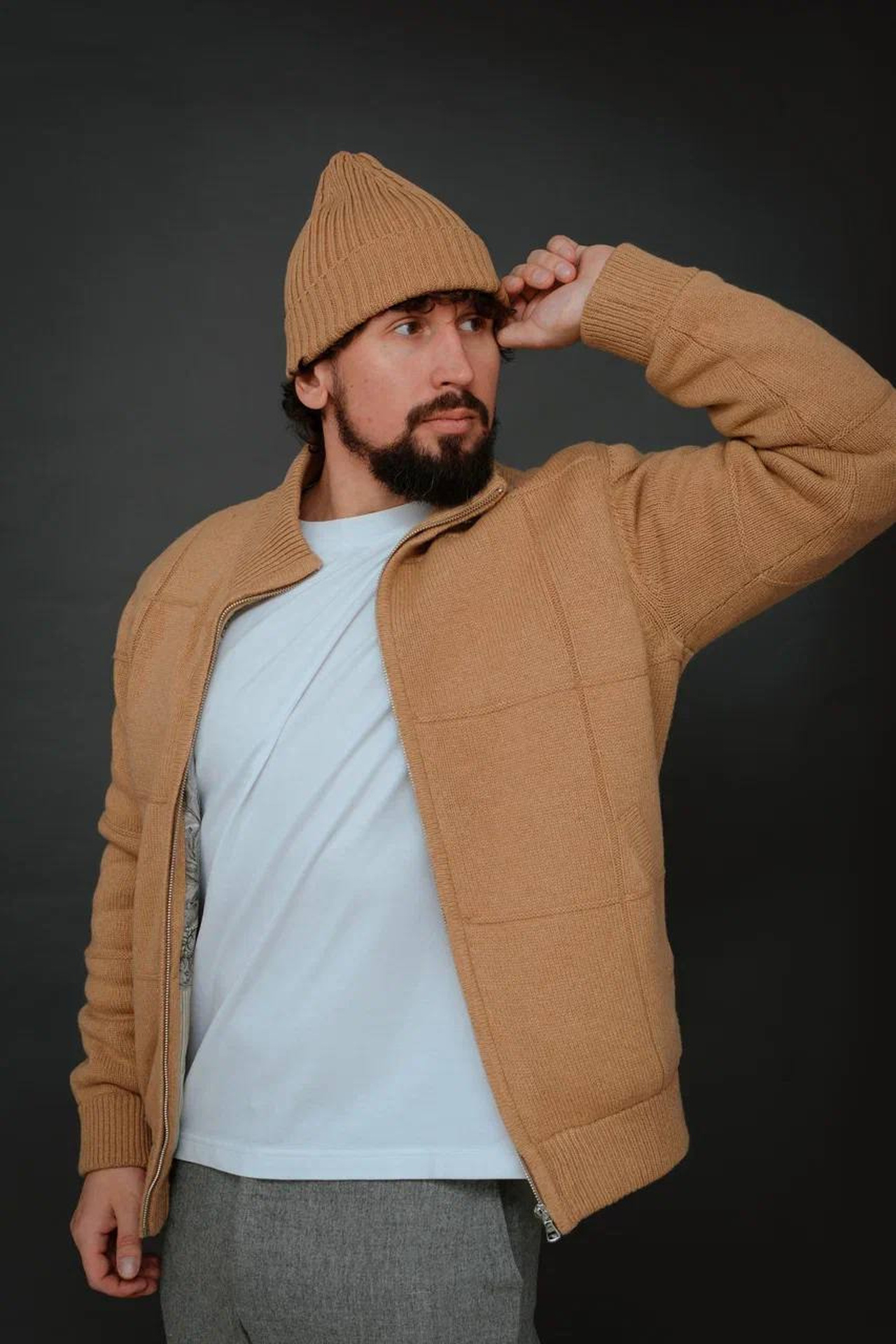 Модель для съемки для интернет магазинов Павел Москва | Sale Easy