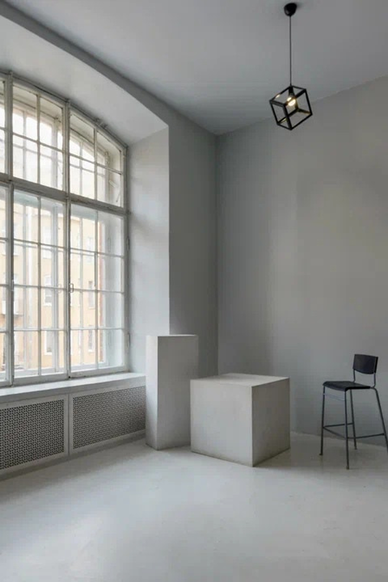 Студия PROSVET — зал ЧБ для предм. съемки С.-Пб|Sale Easy