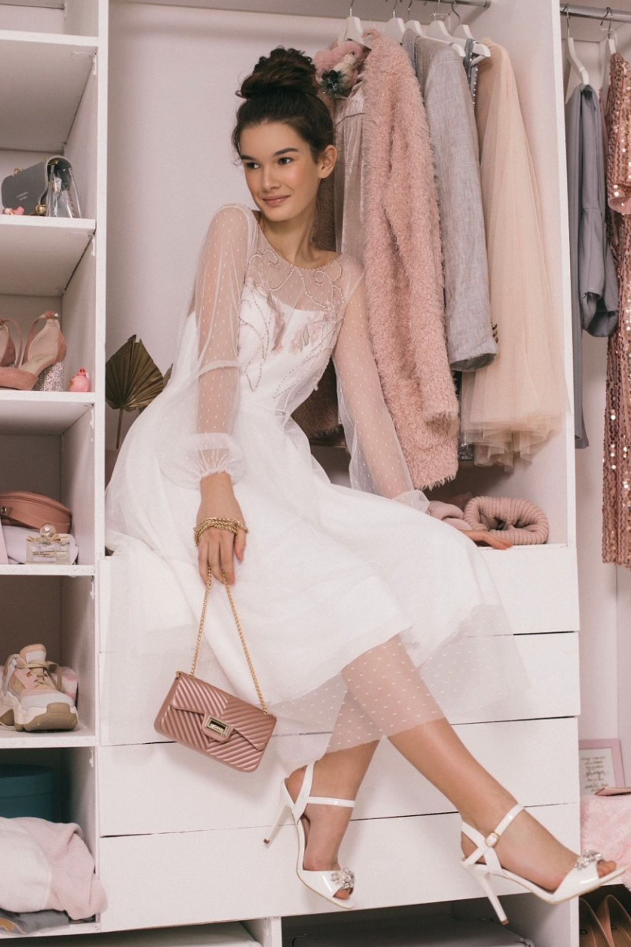 Модель для предметной съемки Света Н.Н.| Sale Easy