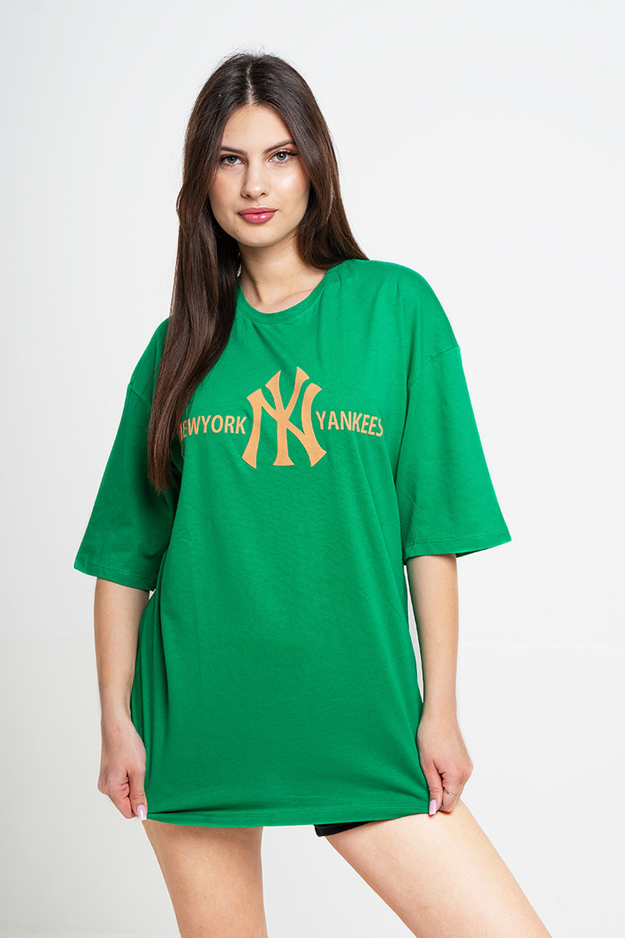 Портфолио. Фото женской одежды для маркетплейсов | Sale Easy