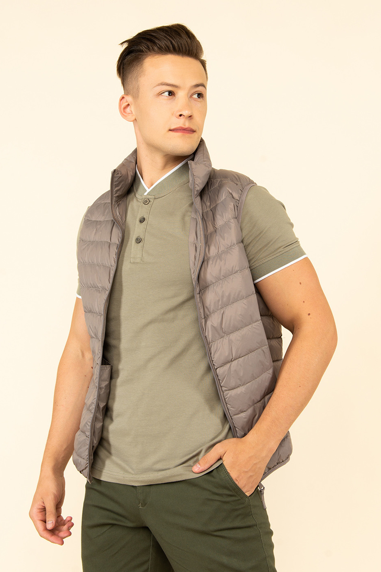 Модель для предметной съемки Роман АА Москва | Sale Easy