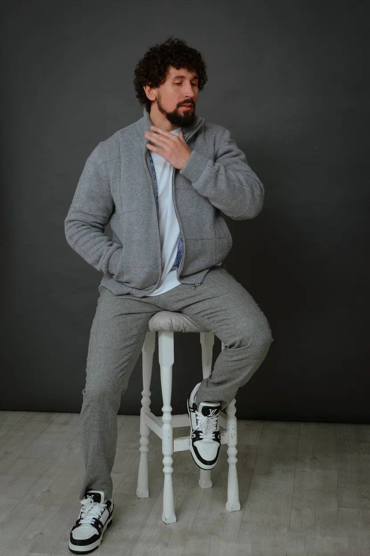 Модель для съемки для интернет магазинов Павел Москва | Sale Easy