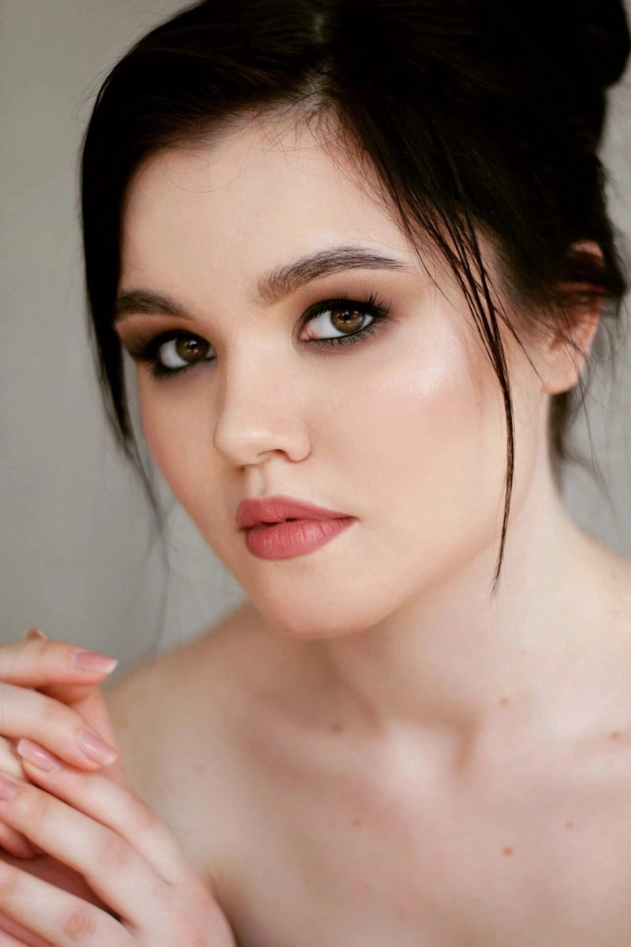 Модель для предметной съемки Диана А. Н.Н.| Sale Easy