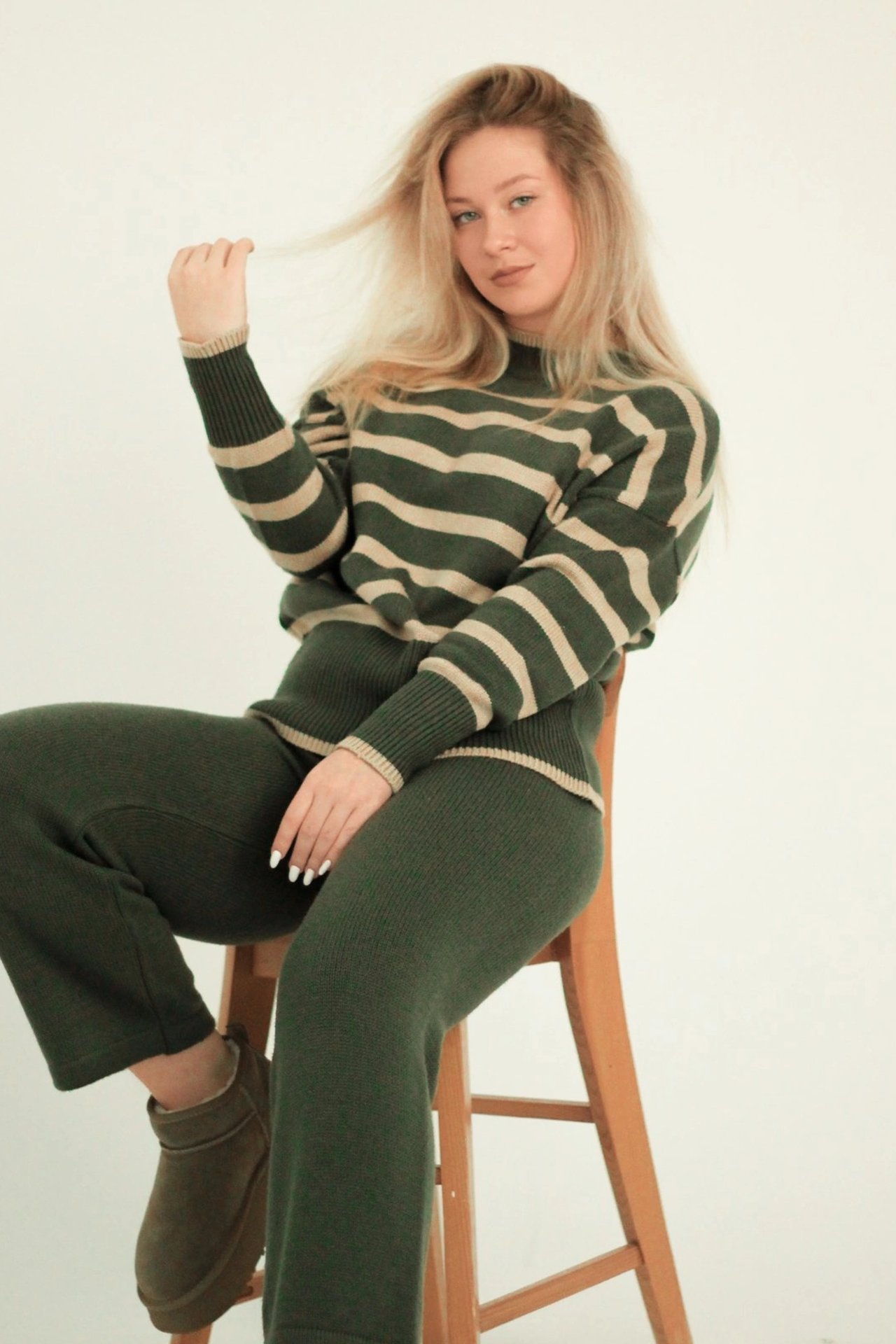 Модель для предметной съемки Марина id 16054 Казань| Sale Easy