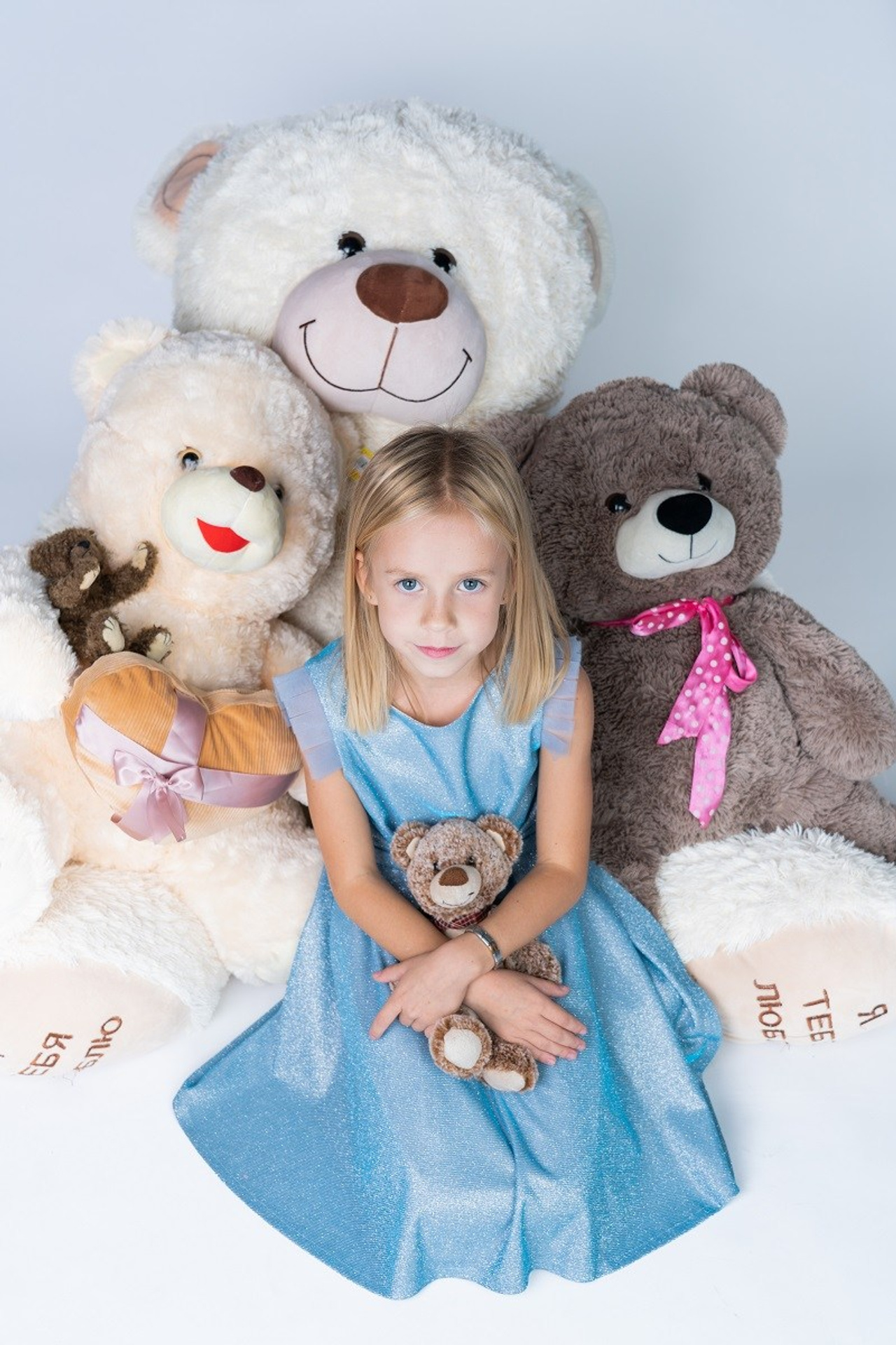 Модель Виктория А для предметной съемки  в Сочи| Sale Easy