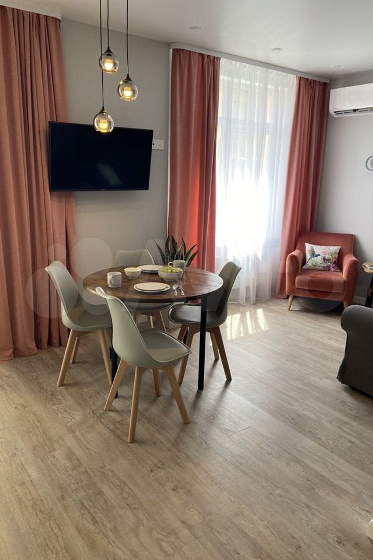 Квартира на Горького 6Е для предметной съемки Н.Н. цветы |Sale Easy