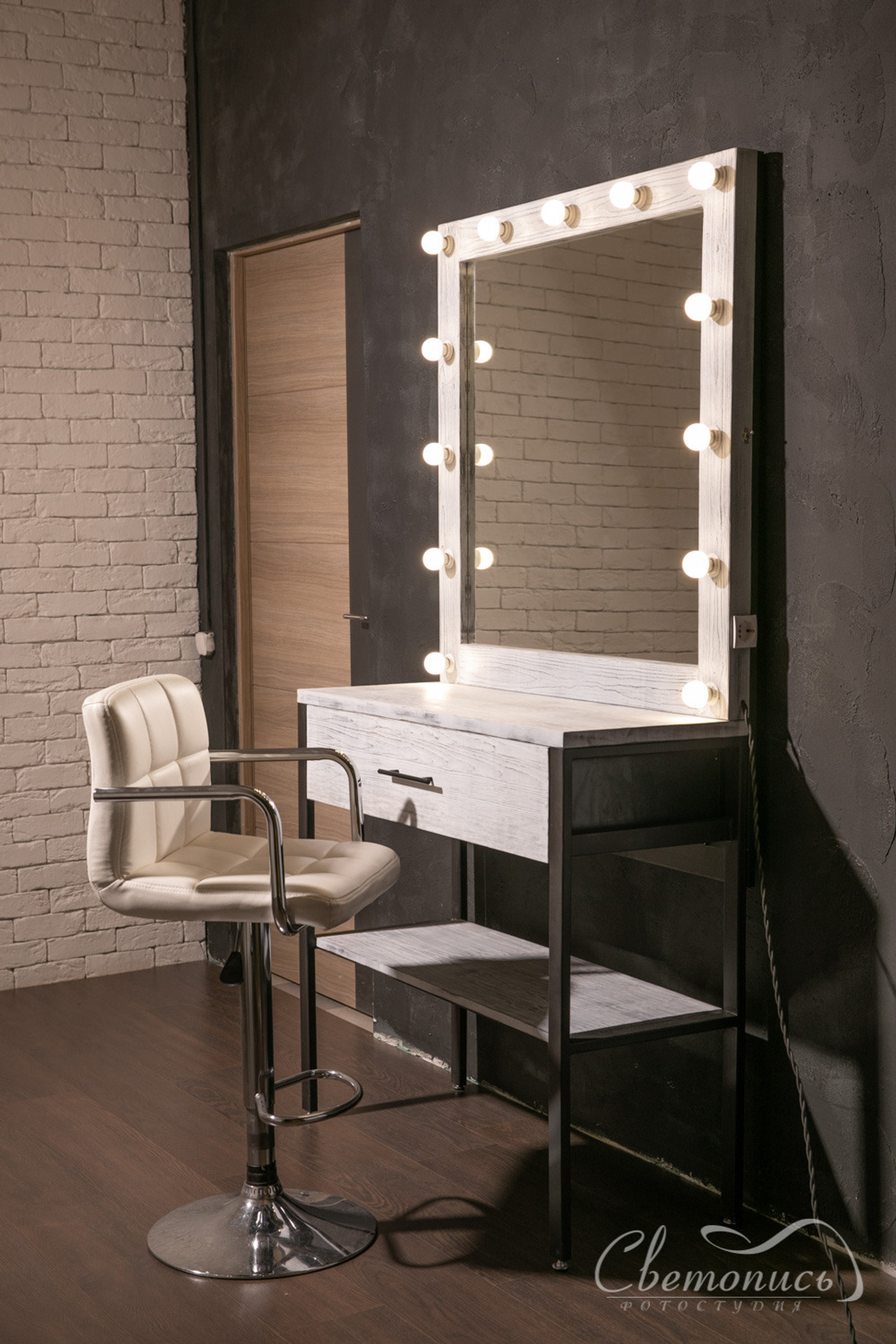 Студия Светопись для предметной съемки Пушкино |Sale Easy