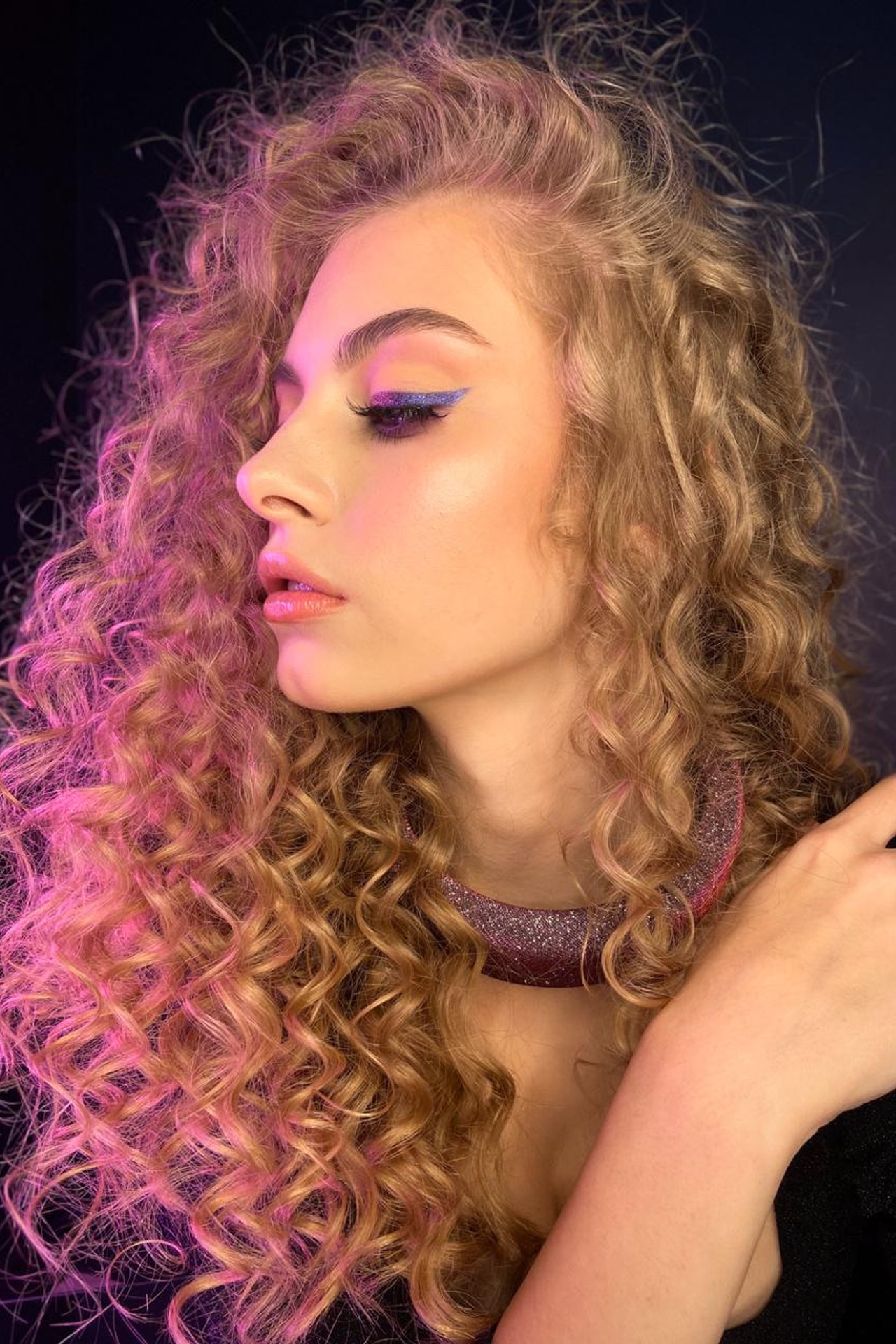 Модель для предметной съемки Вероника Б С-Петербург | Sale Easy