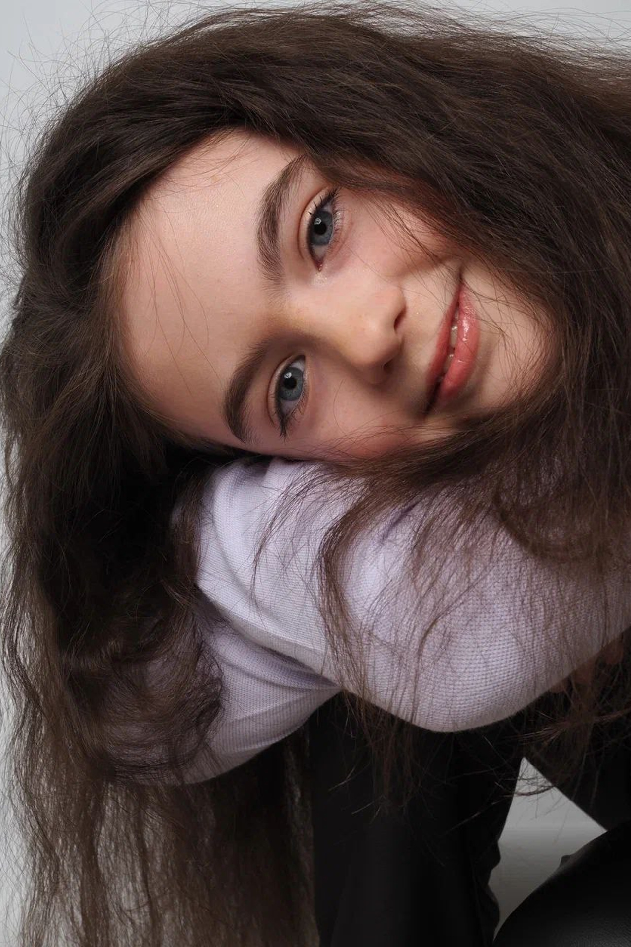 Модель для предметной съемки Виктория М. Н.Н.| Sale Easy